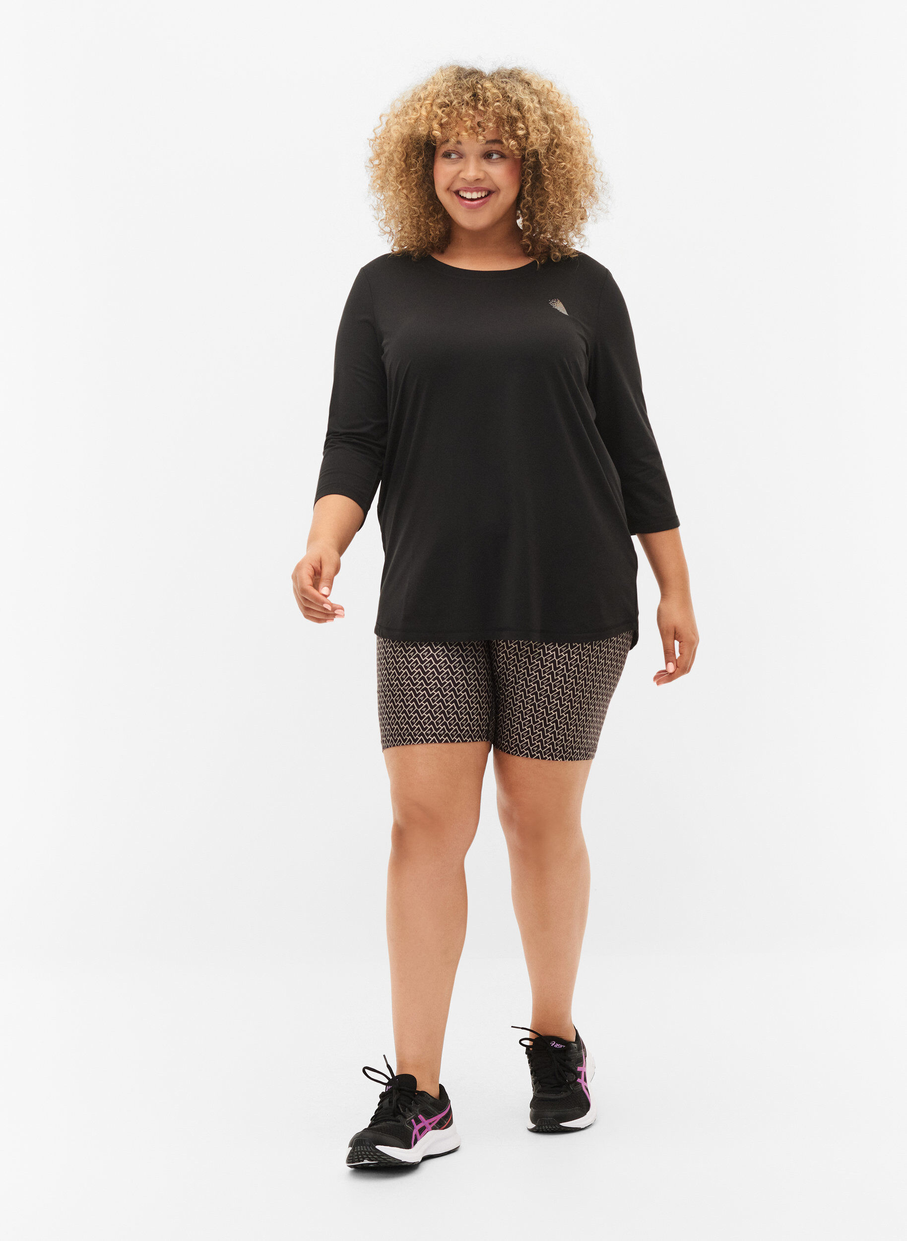 Zizzi Top d'entra&icirc;nement &agrave; manches 3/4, Noir, Model image number 1