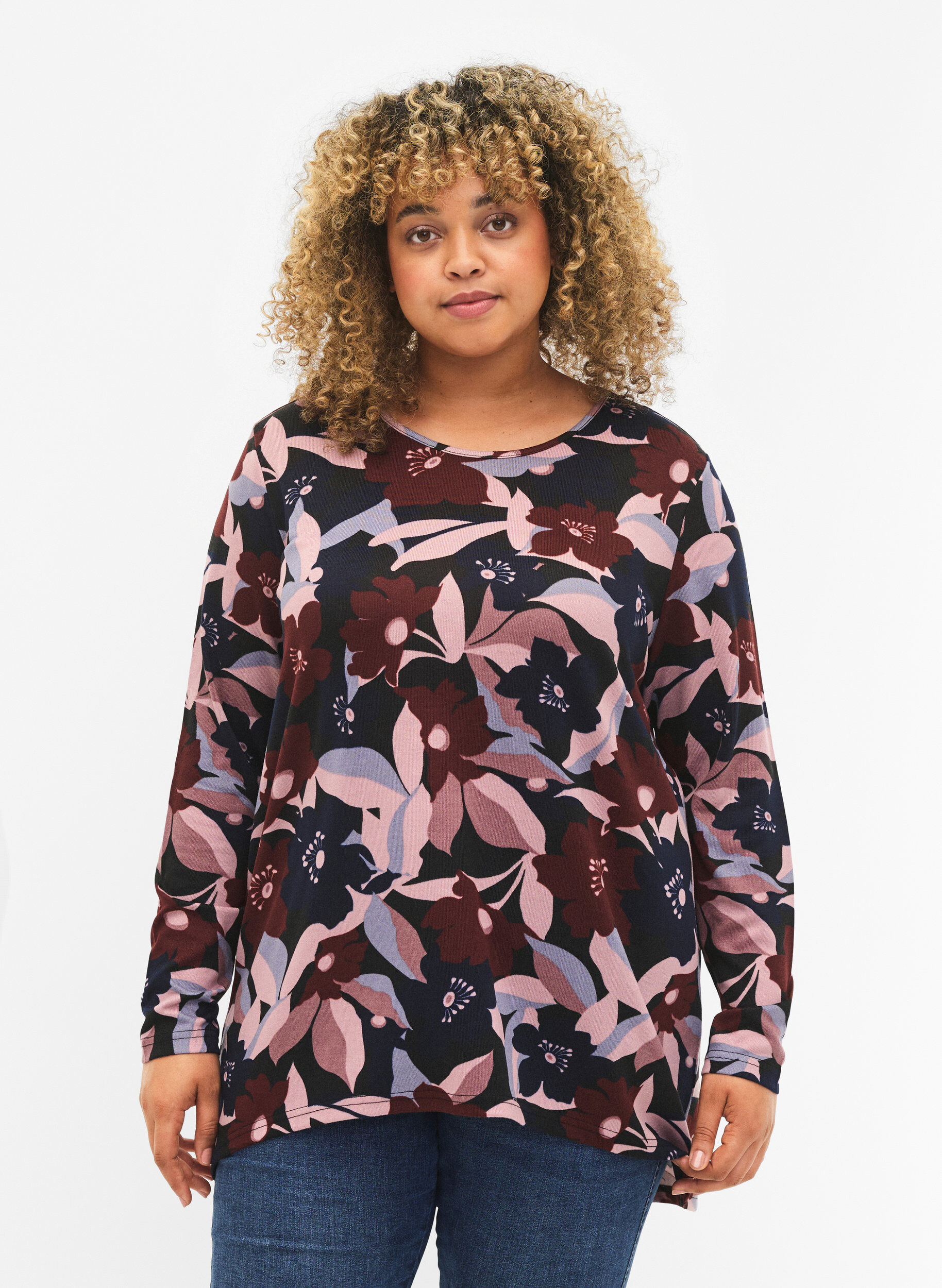 Zizzi Blouse florale &agrave; manches longues, Black Rose Flower, Model image number 0