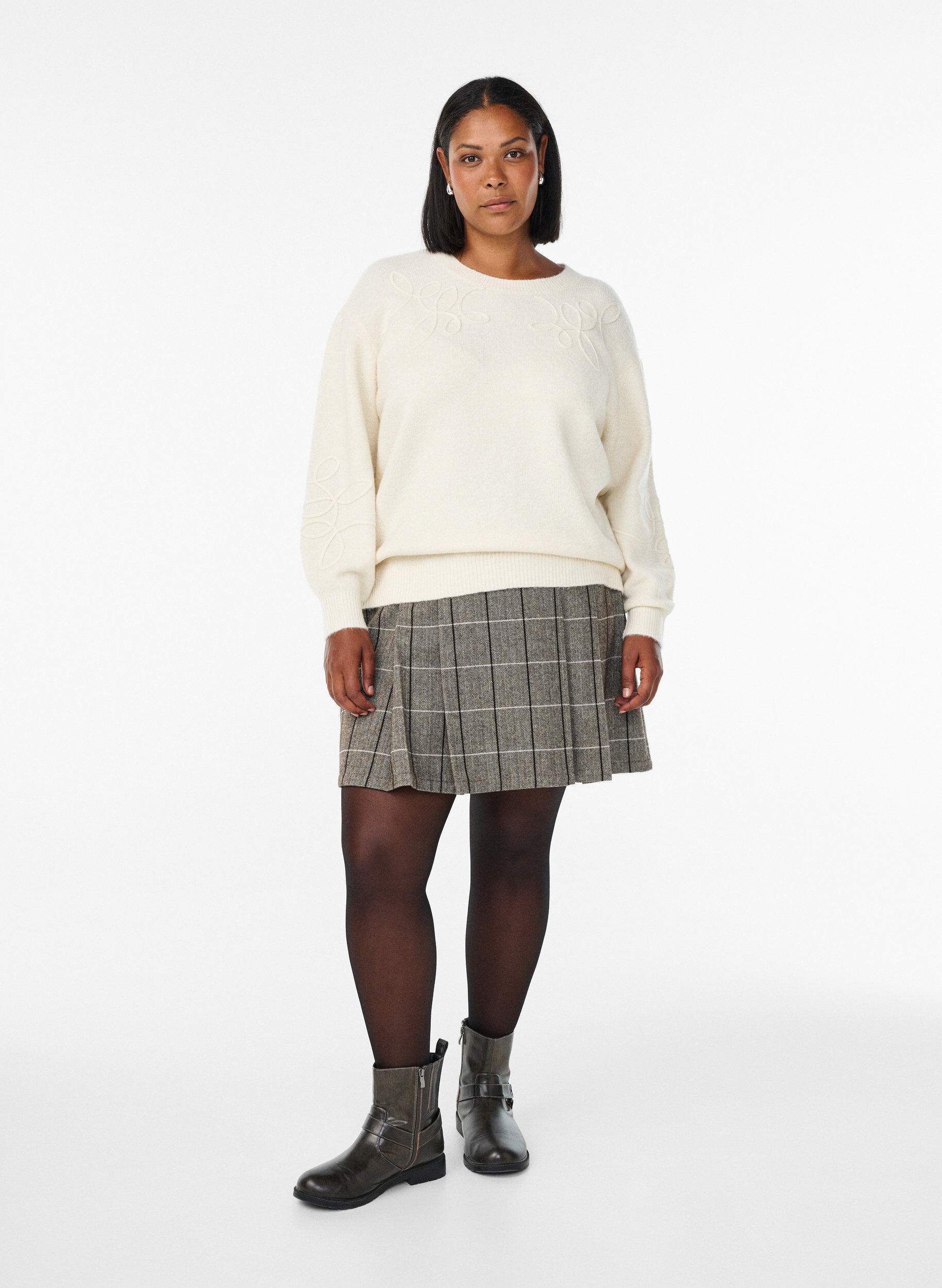 Zizzi Blouse en maille avec cordons cousus, Beige, Model image number 1