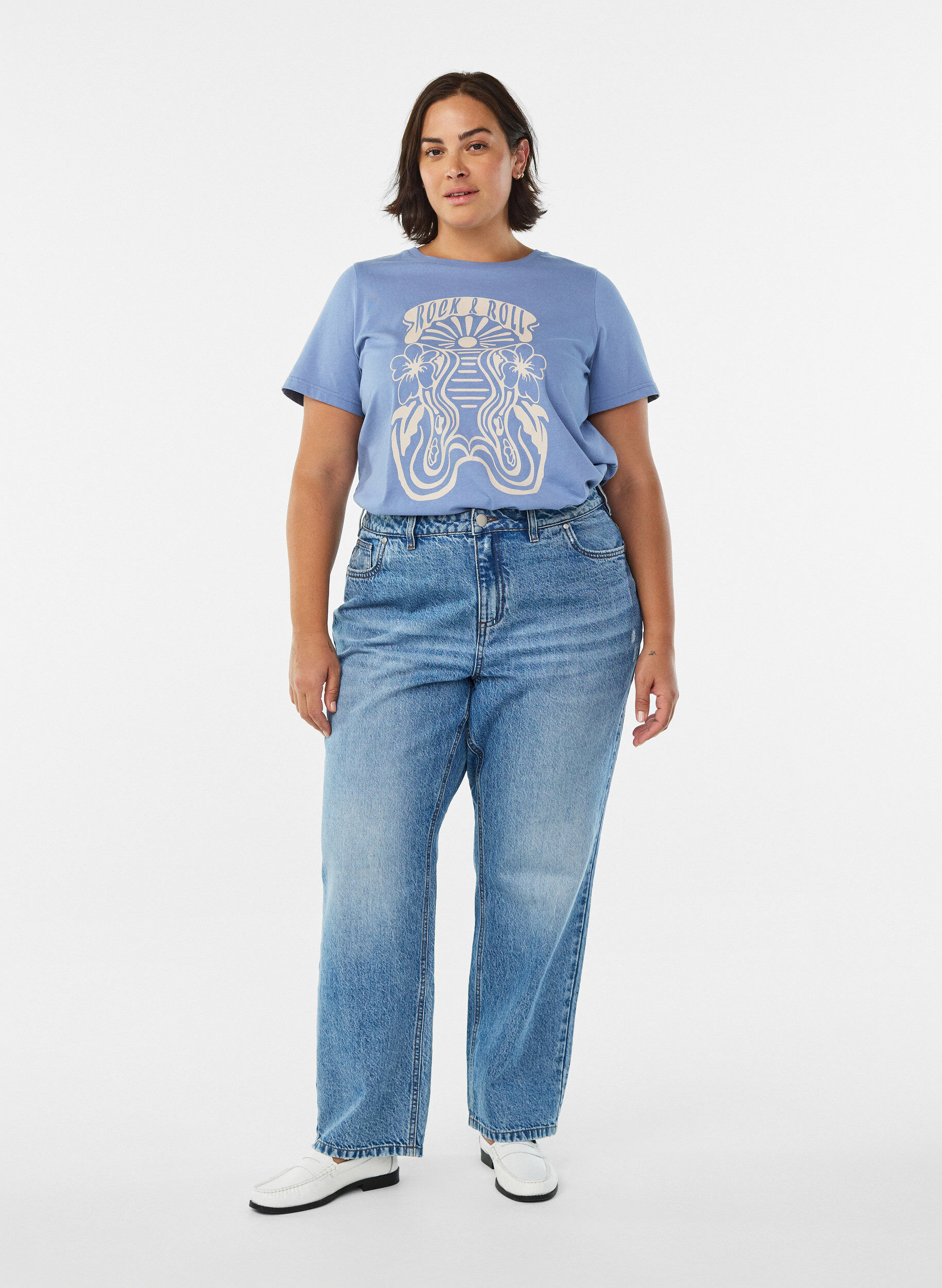 Zizzi T-shirt avec imprim&eacute; r&eacute;tro, Bleu, Model image number 1