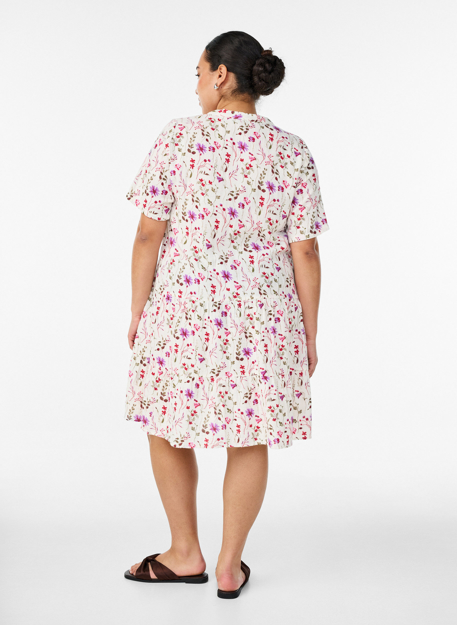 ZizziRobe courte &eacute;vas&eacute;e en mousseline de coton, Beige, Model image number 2