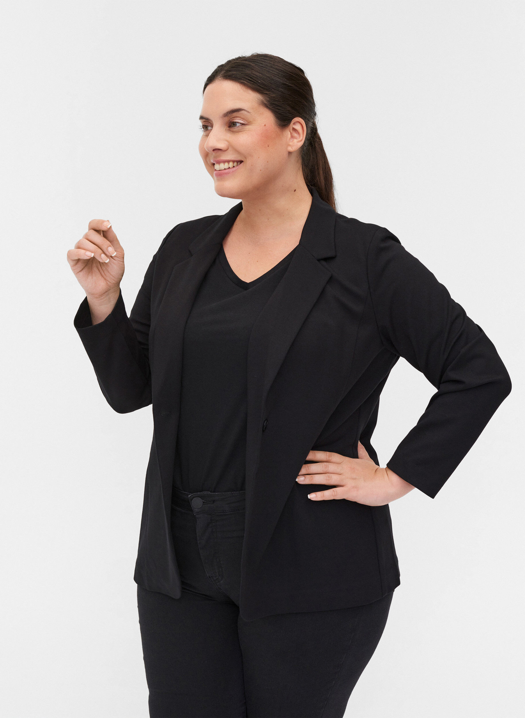 Zizzi Blazer simple avec bouton et poches d&eacute;coratives, Black, Model image number 0