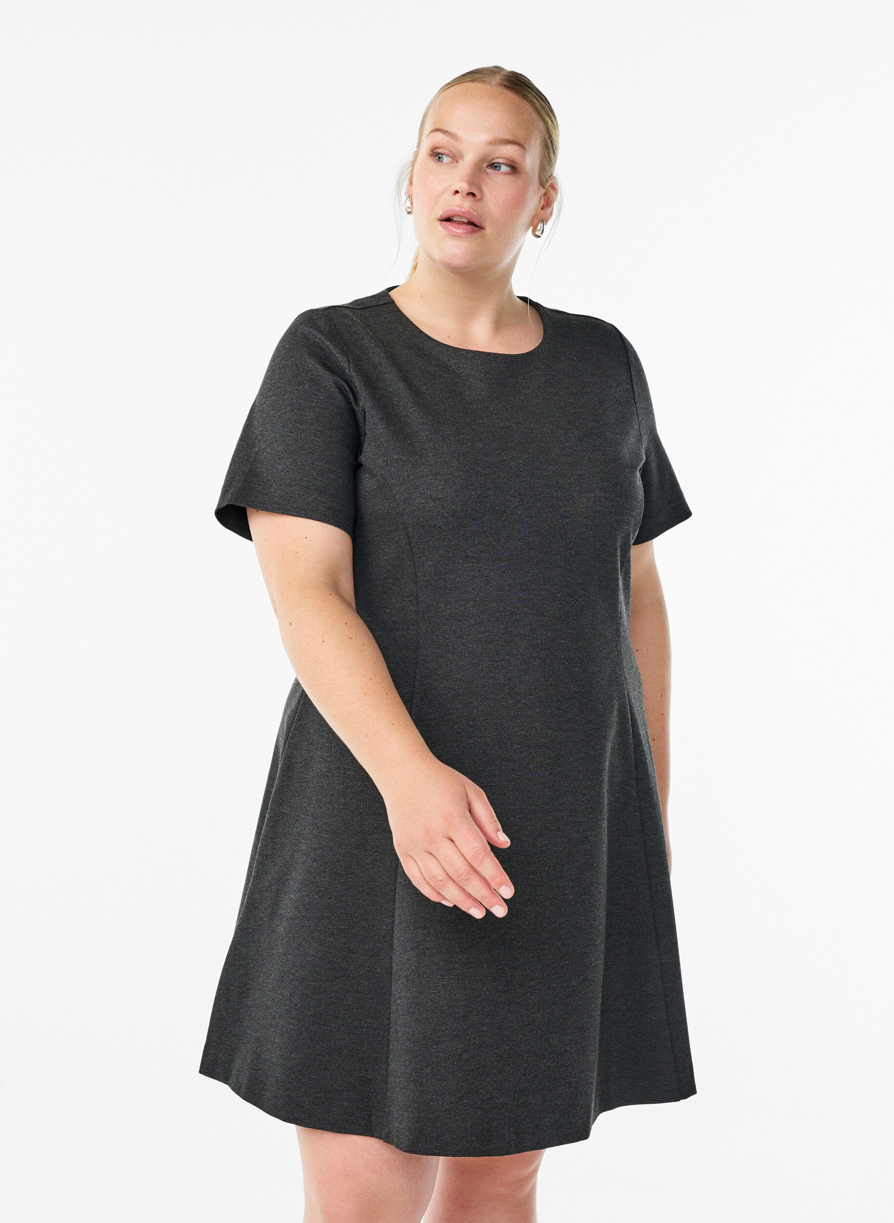 Robe courte &eacute;vas&eacute;e en jersey, Gris anthracite, Model