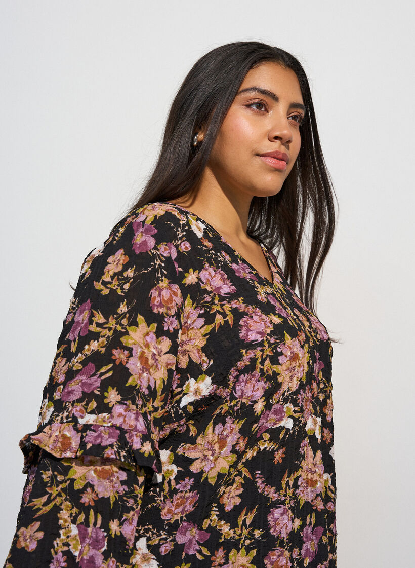Blouse avec imprim&eacute; floral et volants, Noir, Model image number 3