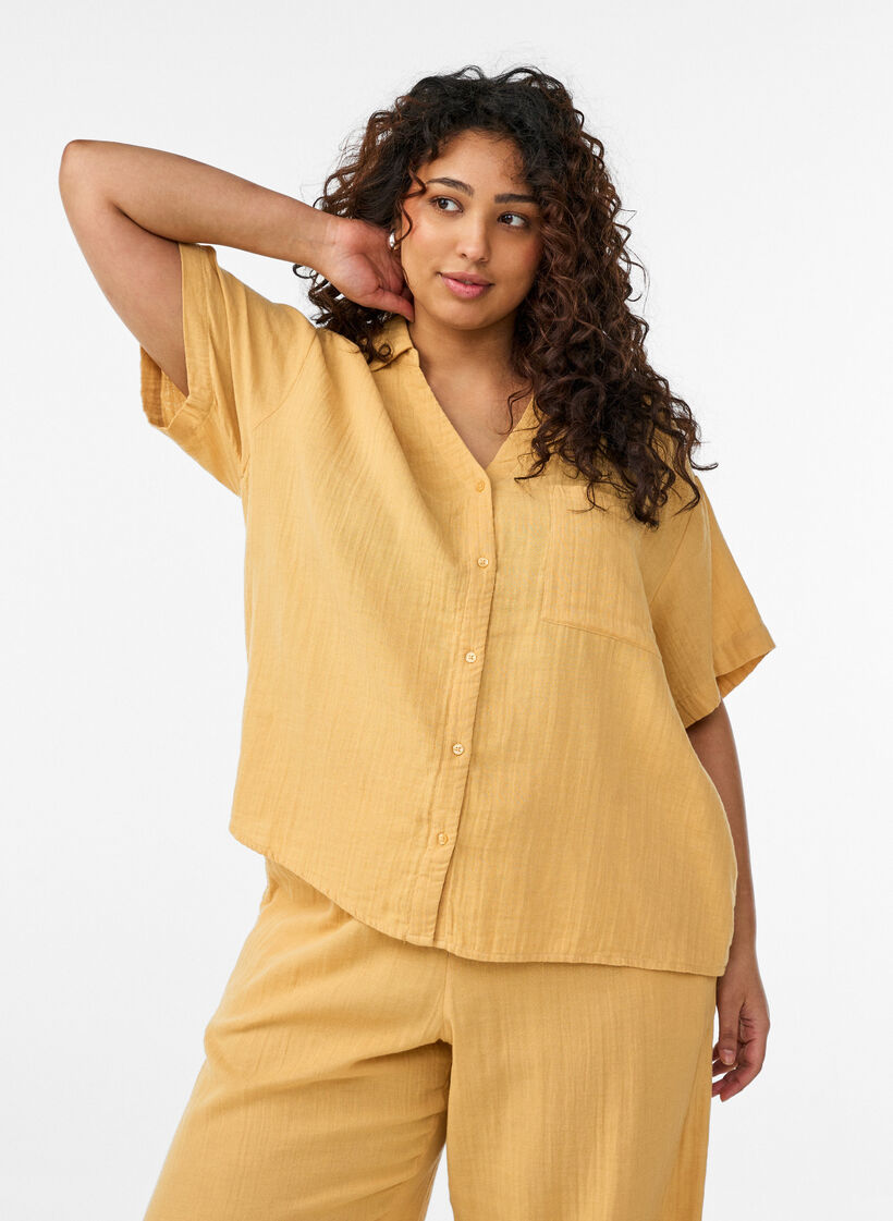 Blouse en mousseline de coton &agrave; manches courtes, Jaune clair, Model image number 0