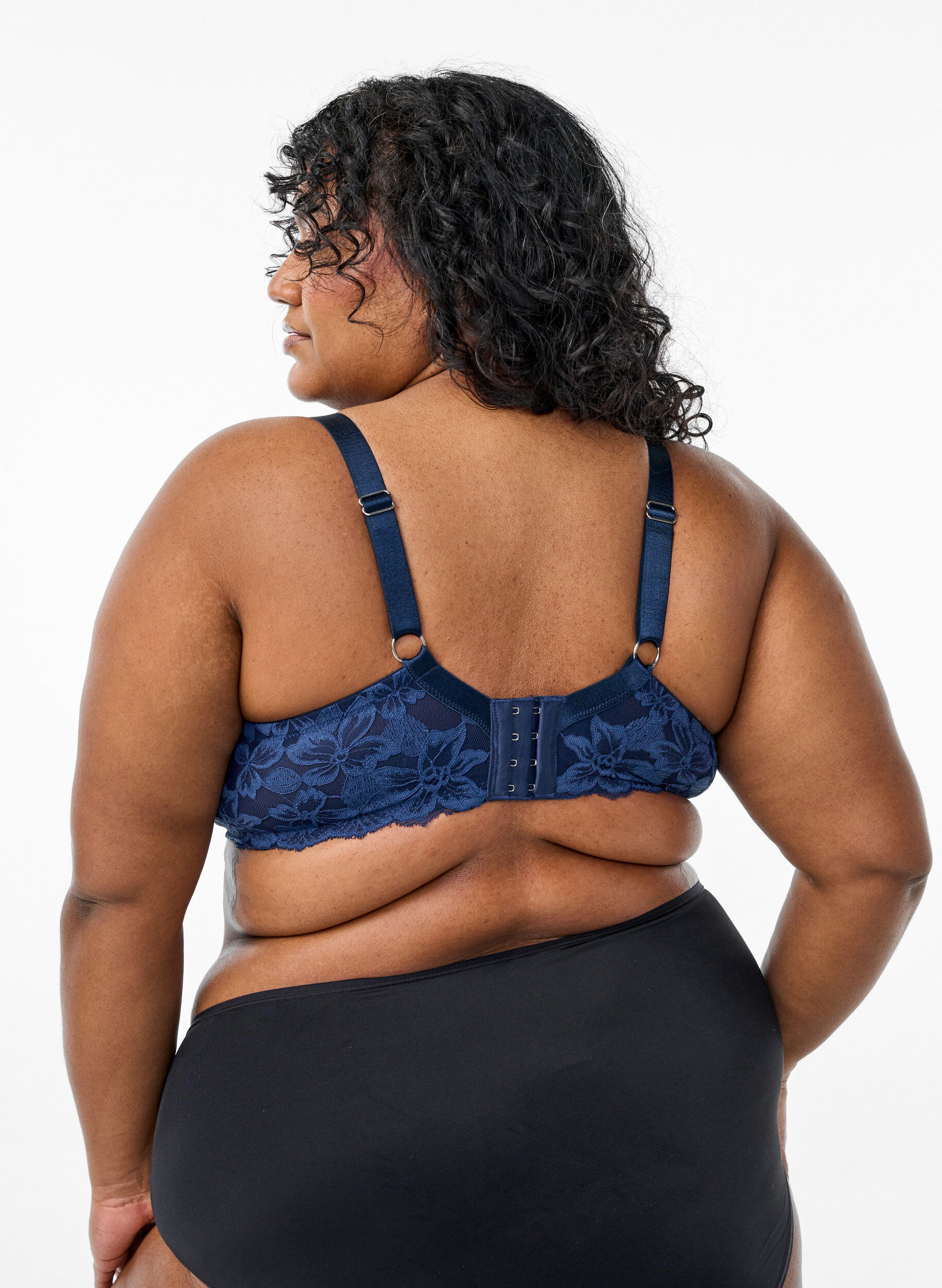 Zizzi Soutien-gorge en dentelle avec bonnets moul&eacute;s, Bleu, Model image number 2