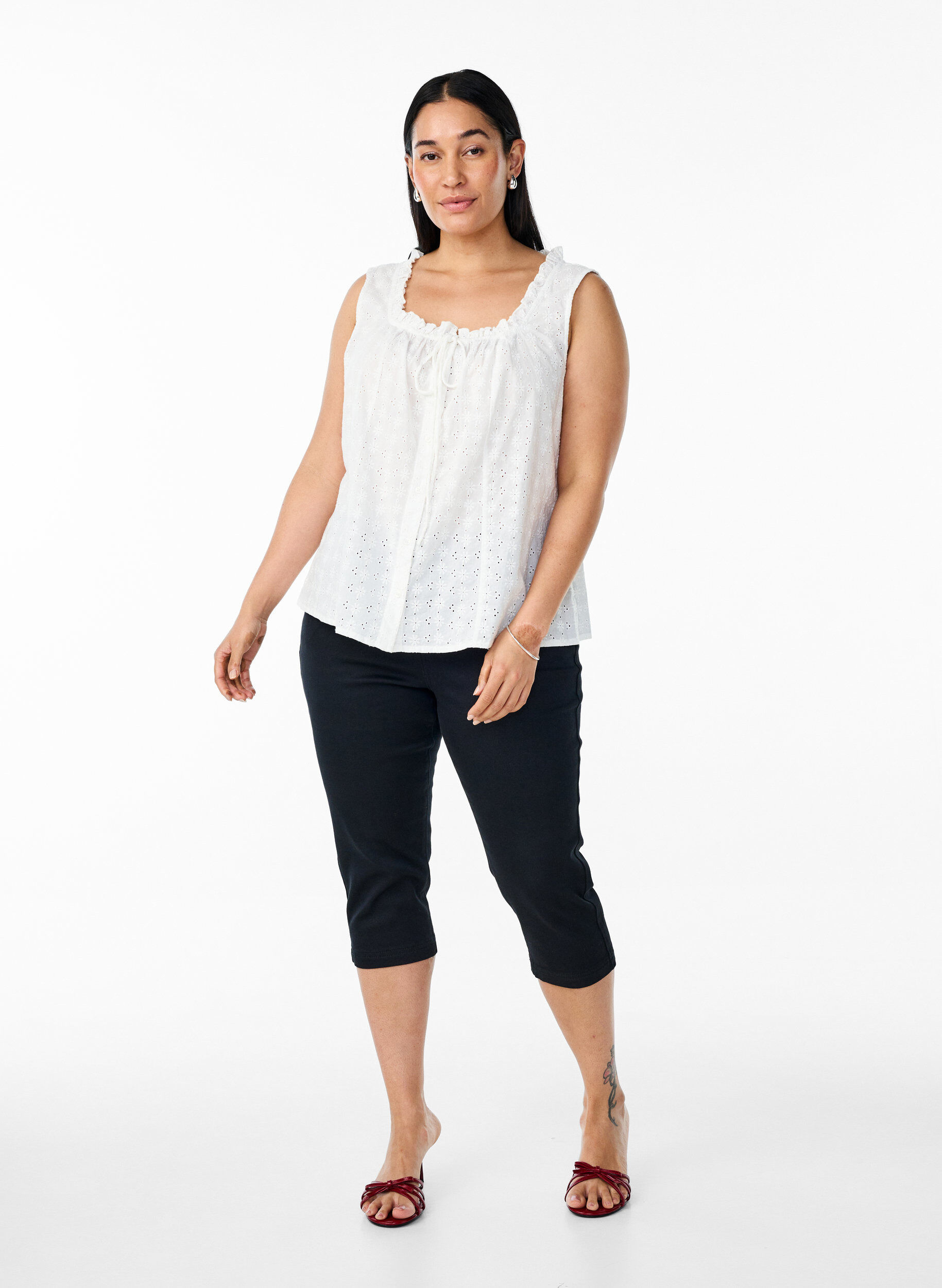 ZizziChemisier sans manches avec broderie anglaise et volants, Vanille, Model image number 1