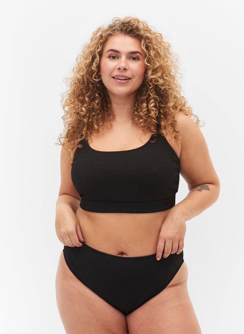 Bas de bikini taille haute avec structure en crêpe, Black, Model image number 0