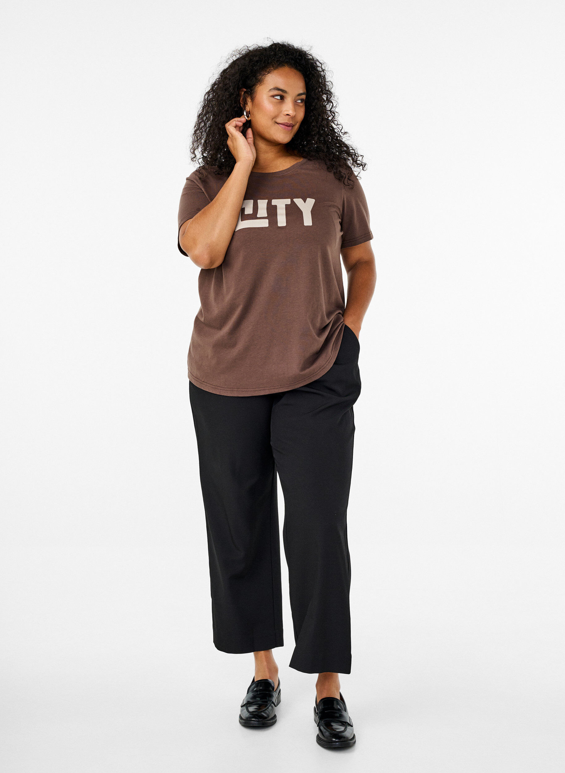 Zizzi FLASH - T-shirt avec motif, Marron, Model image number 1