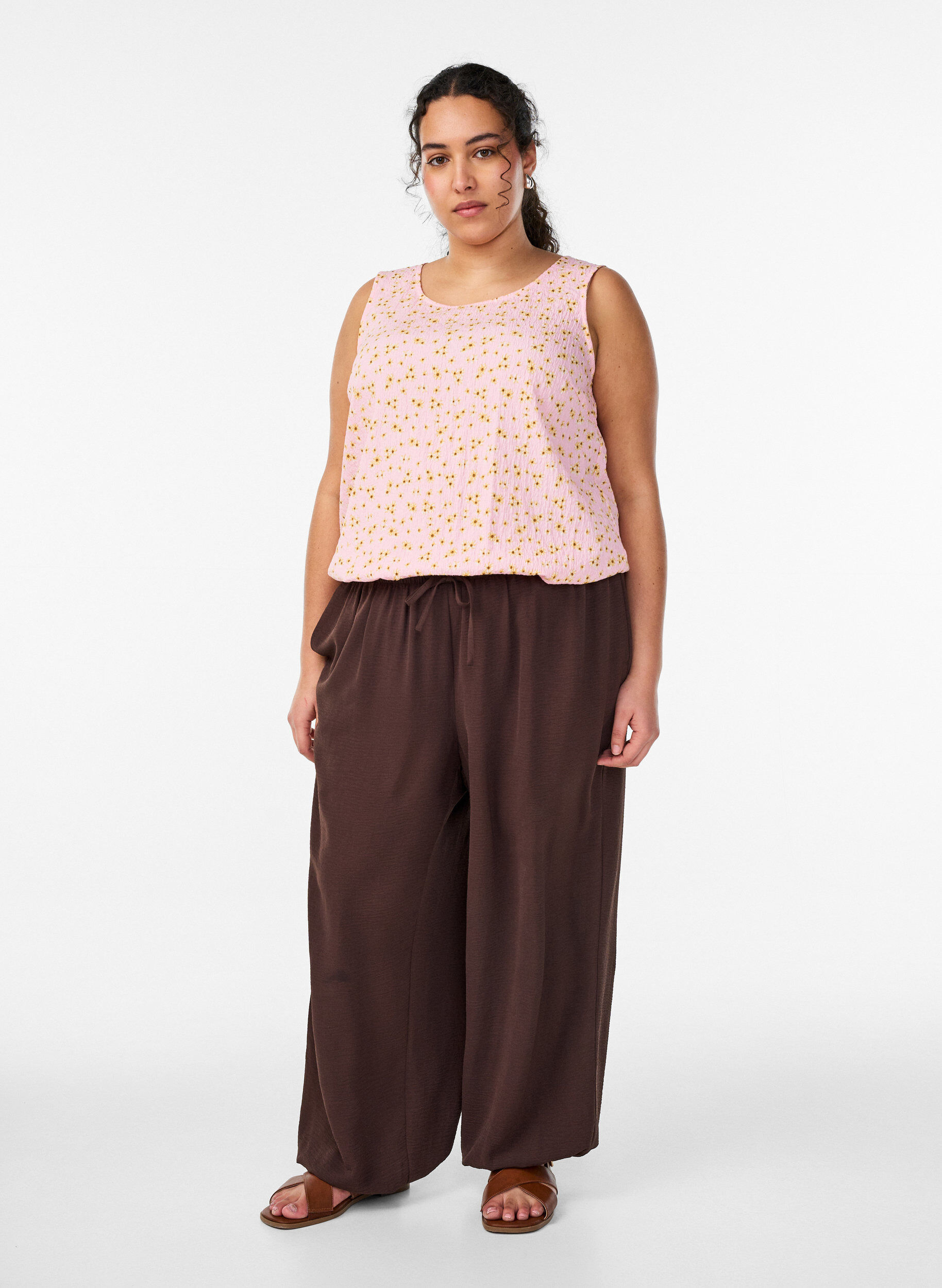 Pantalon balloon taille haute, Marron, Model