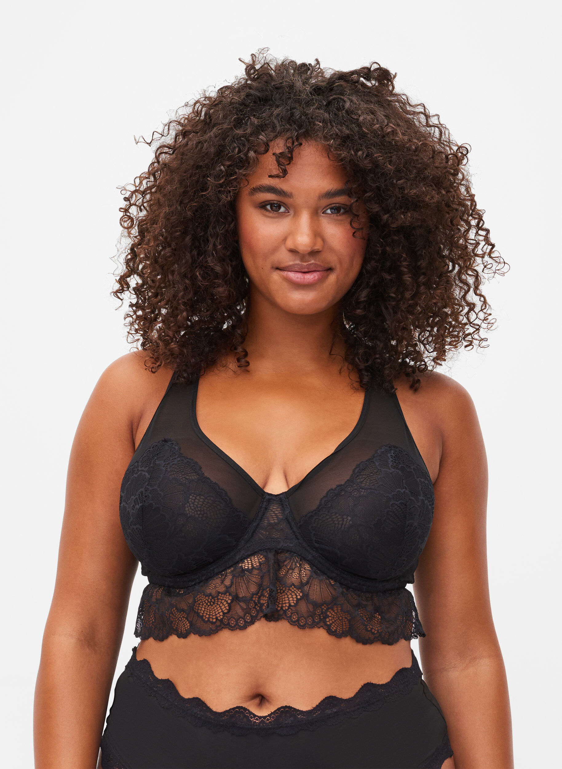 Zizzi Soutien-gorge en dentelle &agrave; armature et maille, Black, Model image number 0