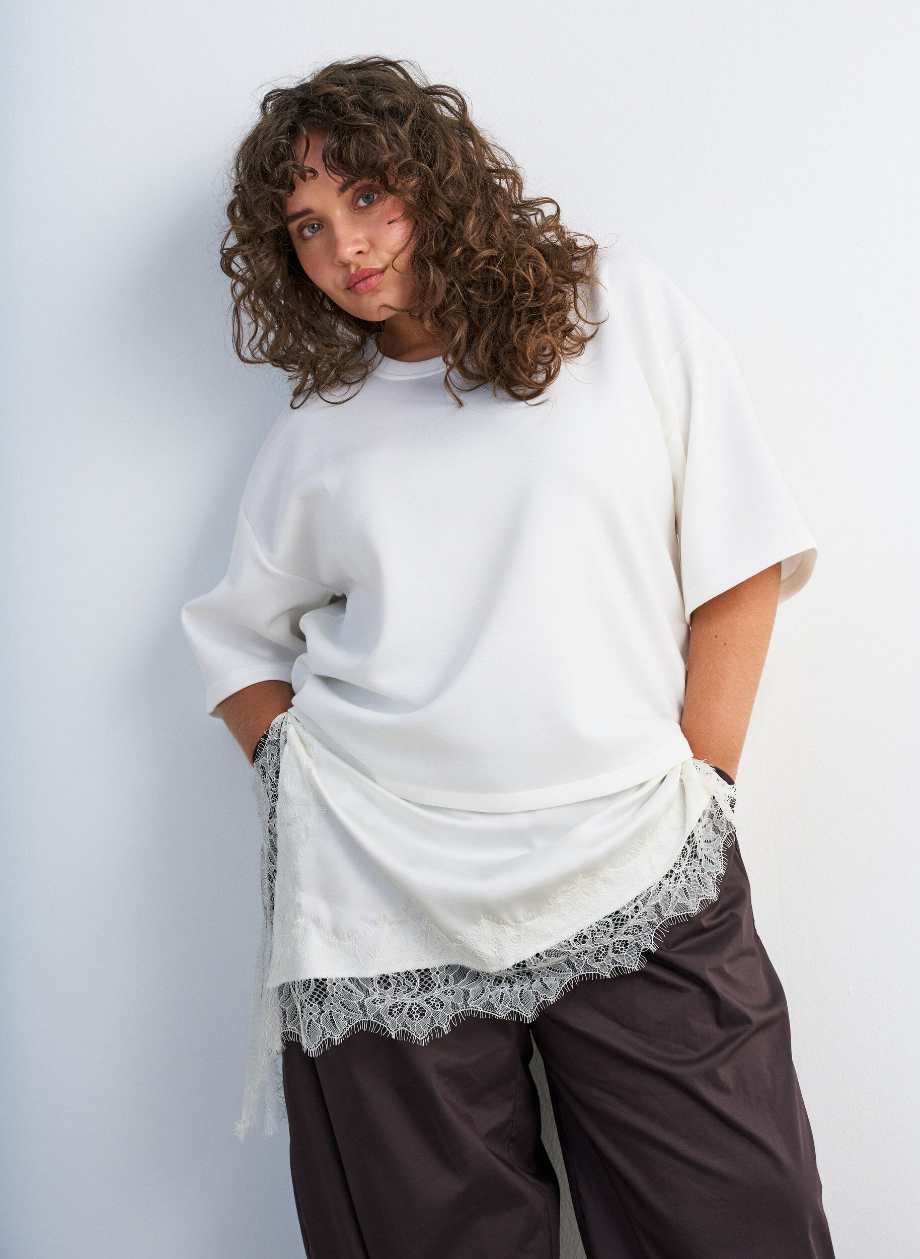 ZizziBlouse en jersey avec effet superpos&eacute; et dentelle, Vanille, Model image number 2