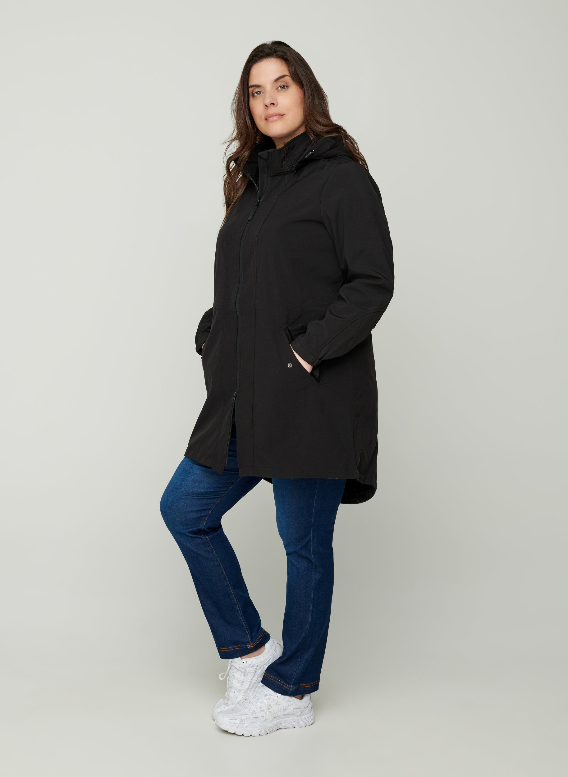 Zizzi Veste Softshell, Black solid, Model image number 5