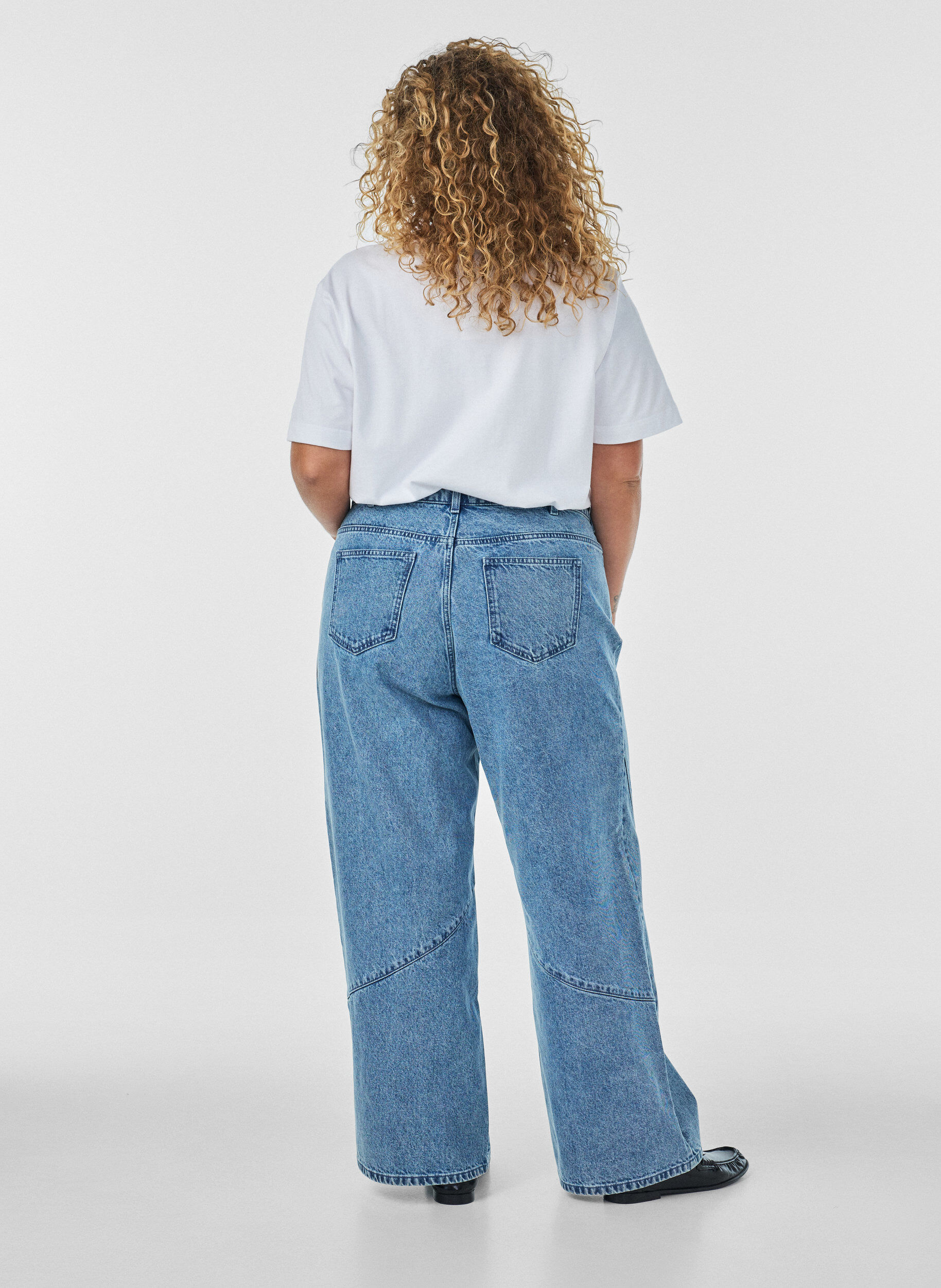 ZizziJean coupe ample avec coutures apparentes, Bleu Clair, Model image number 1