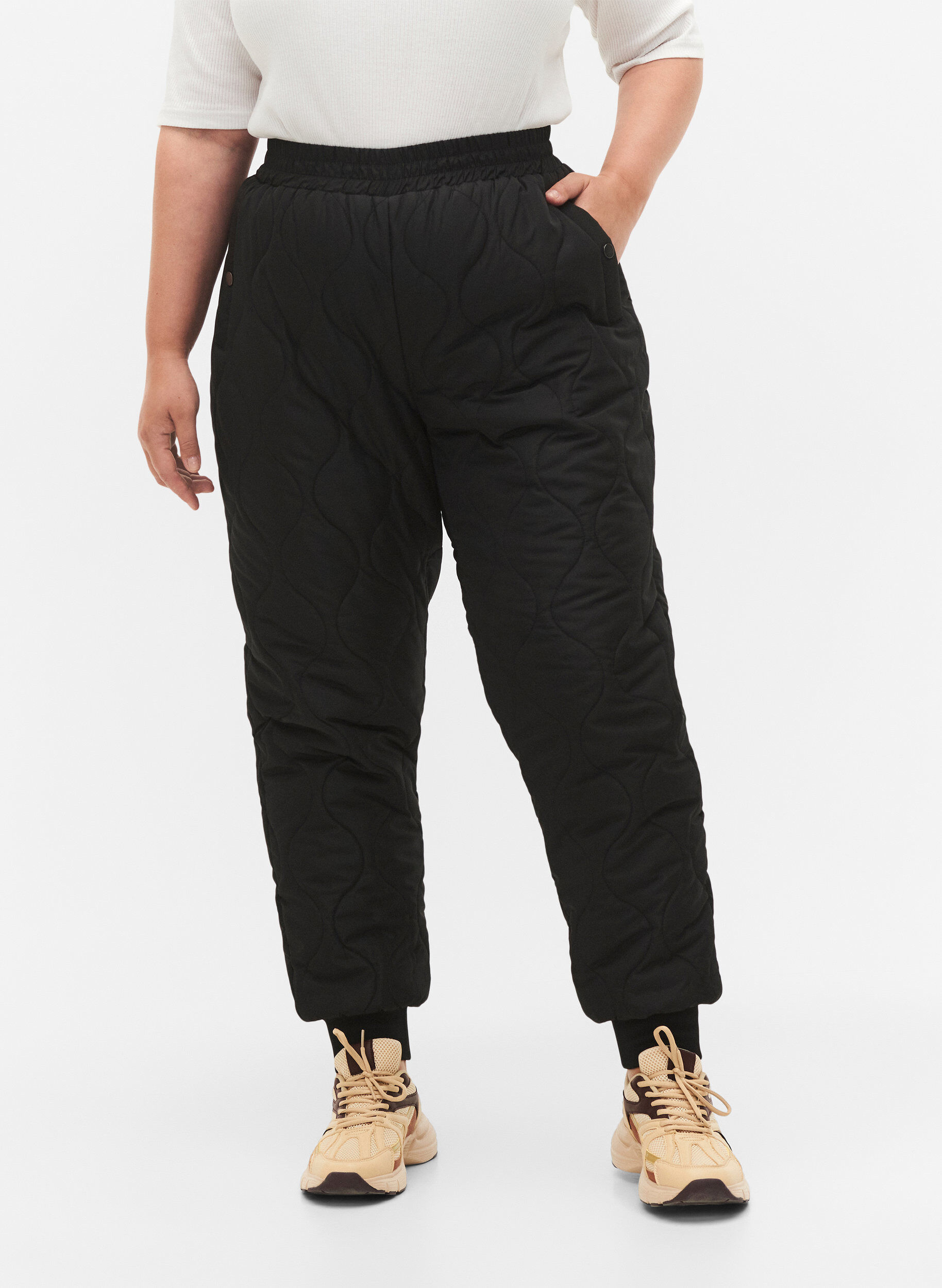 Zizzi Pantalons thermiques matelass&eacute;s, Black, Model image number 2