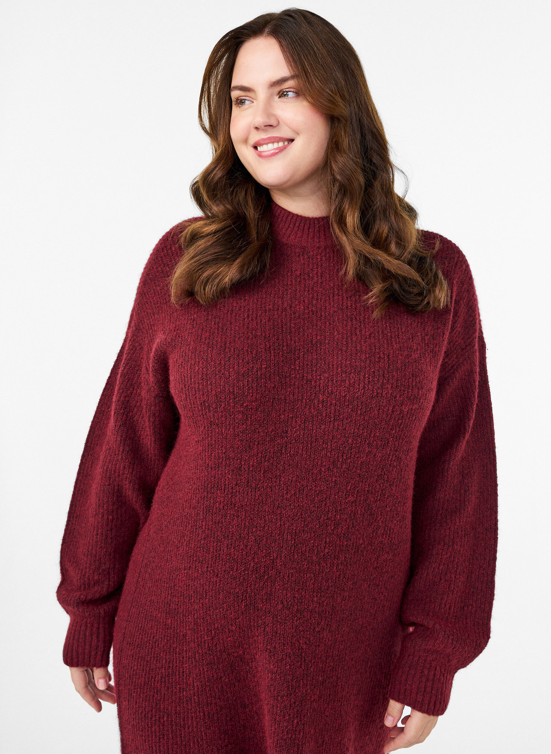 Zizzi Robe longue en maille &agrave; col montant, Bordeaux, Model image number 2