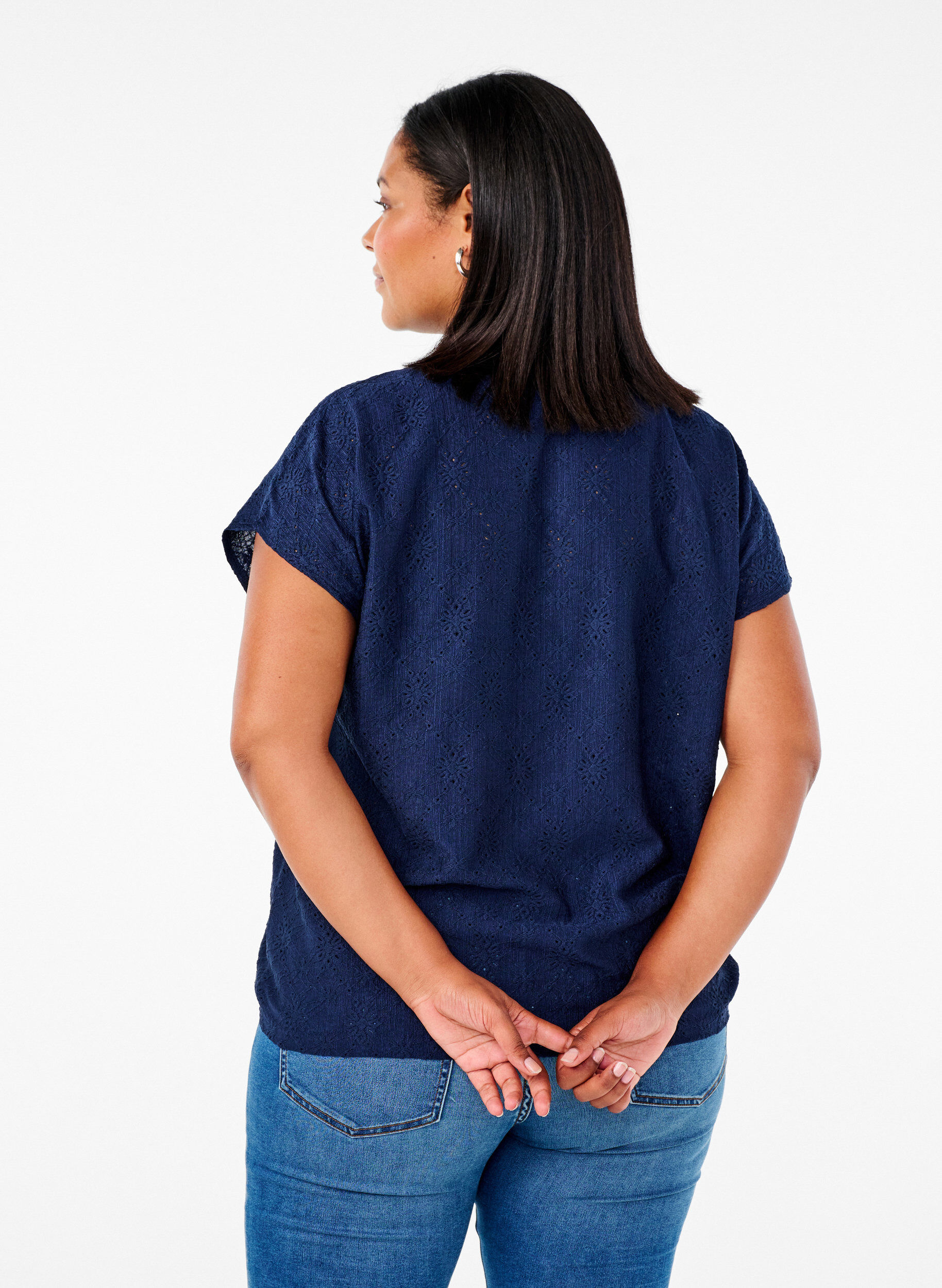 Zizzi Chemisier &agrave; manches courtes avec broderie florale, Naval Academy, Model image number 1