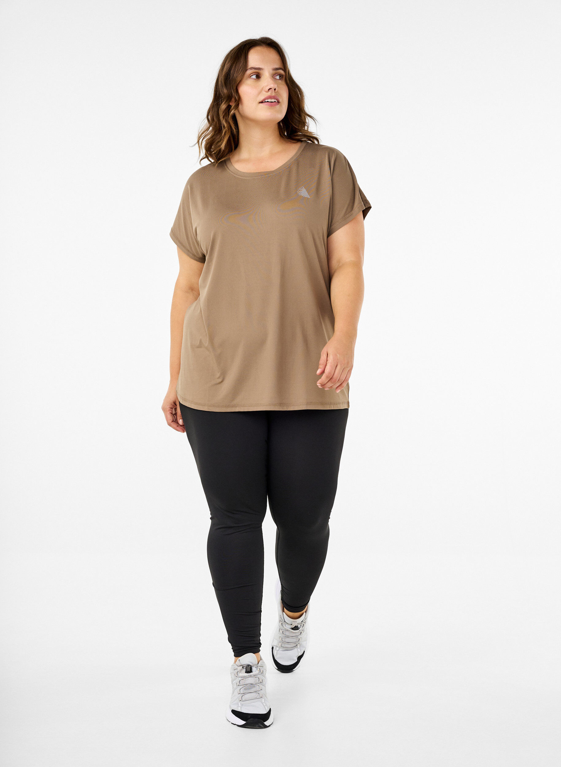Zizzi T-shirt de sport uni, Beige, Model image number 1