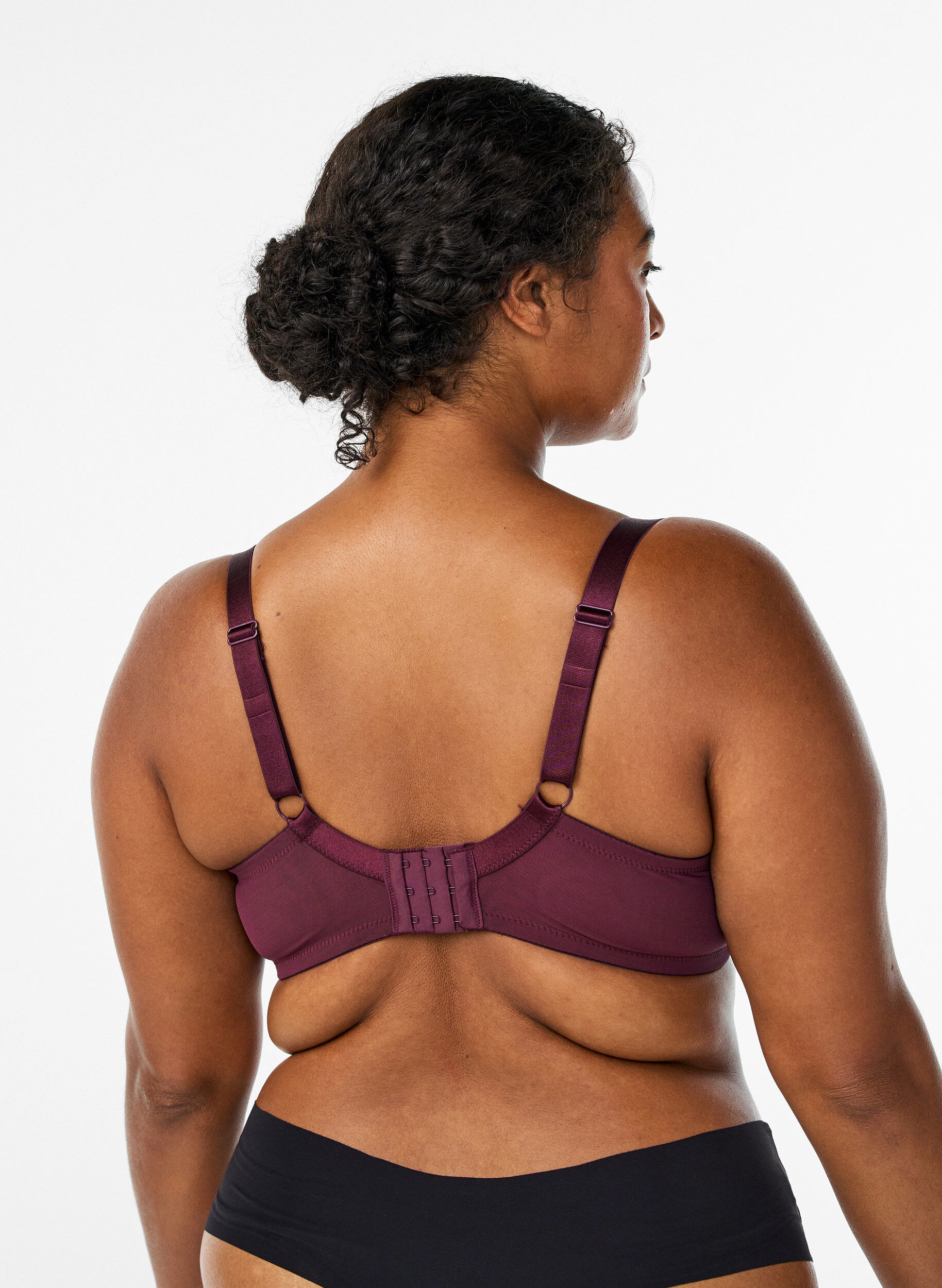 Zizzi Soutien-gorge moul&eacute; avec dentelle et d&eacute;tails drap&eacute;s, Bordeaux, Model image number 2