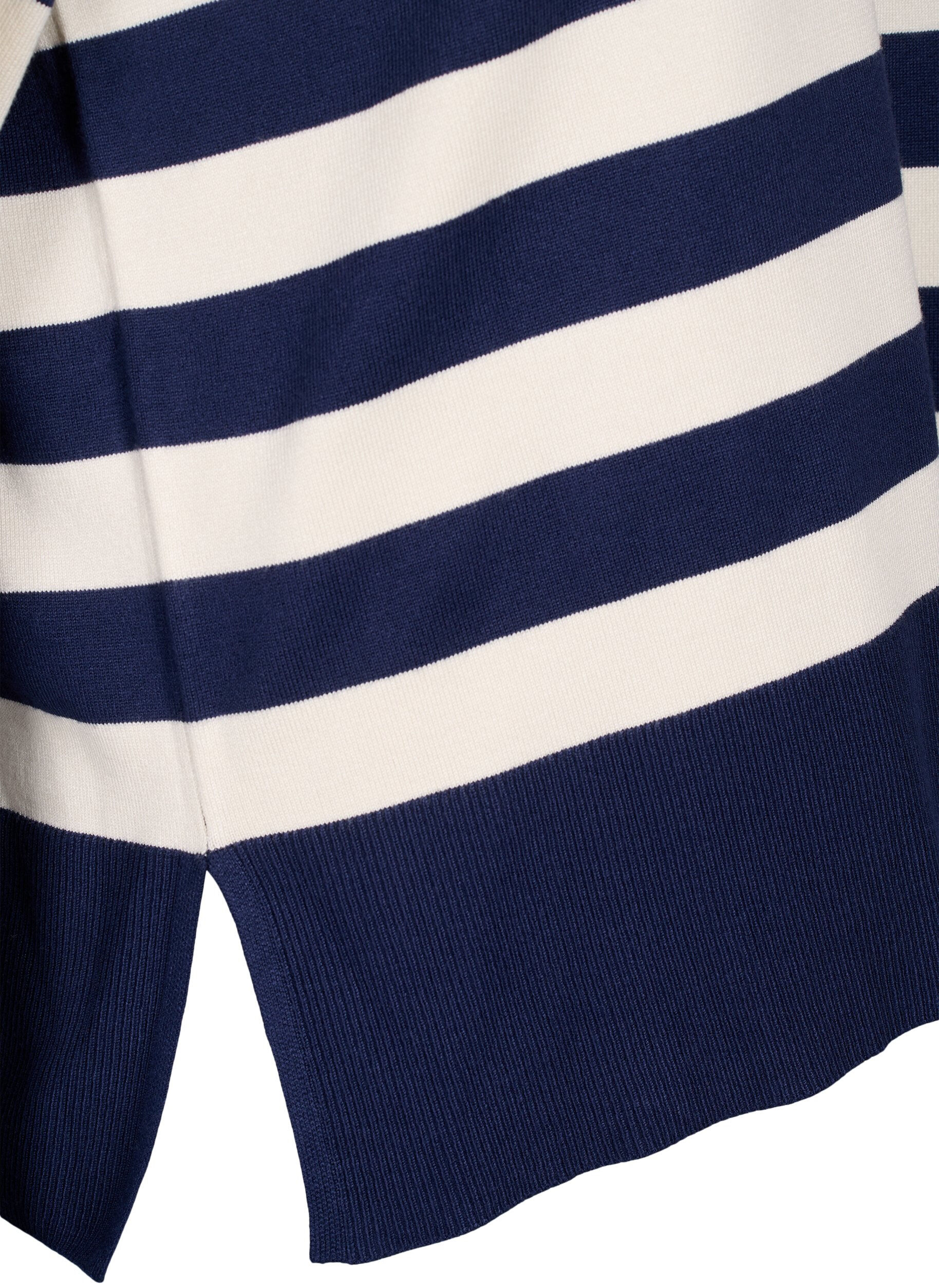Zizzi Pull ray&eacute; en viscose avec manches 3/4, Navy Blazer/Birch, Packshot image number 3