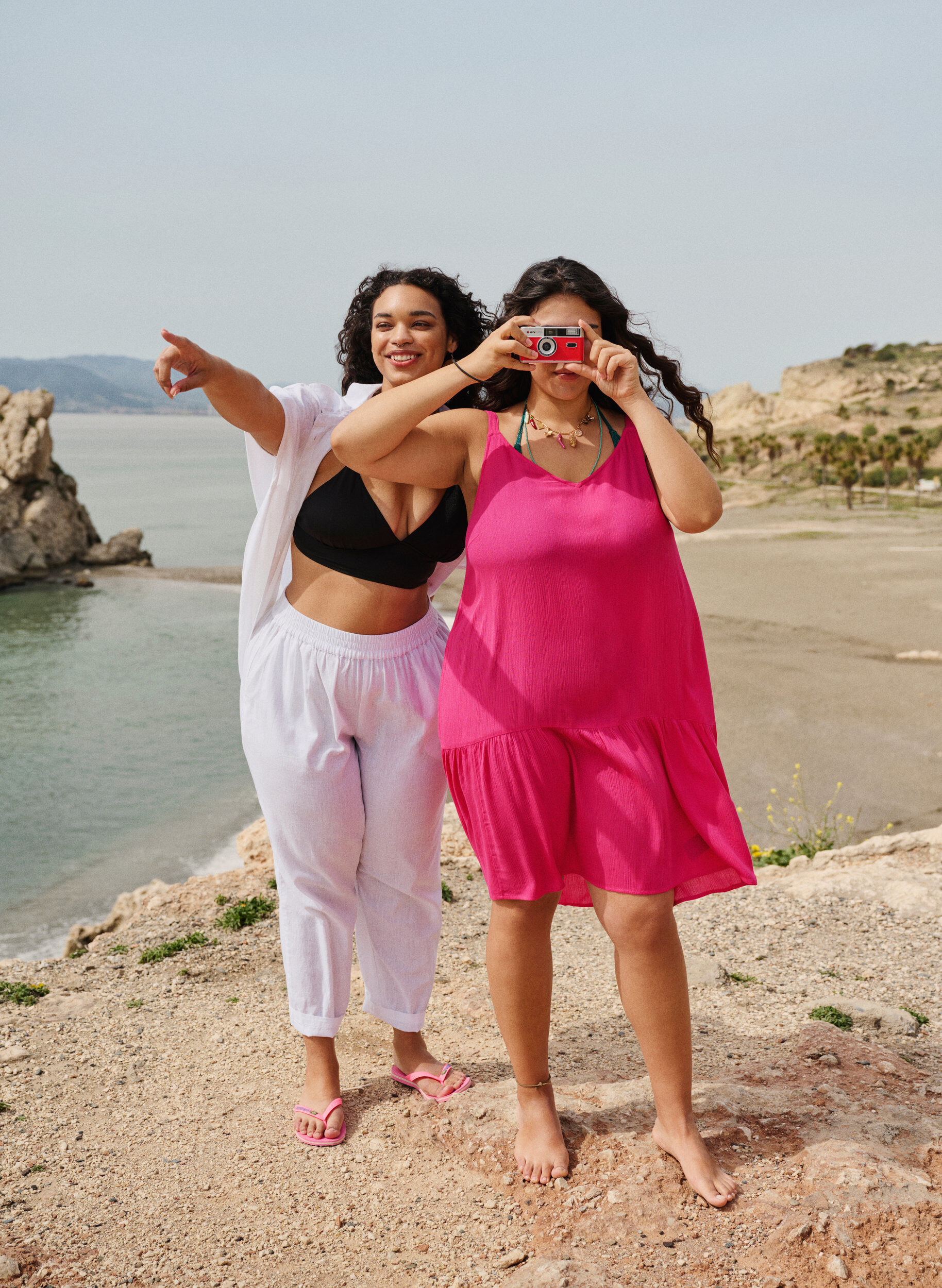 Zizzi Robe d'&eacute;t&eacute; &agrave; bretelles en viscose, Raspberry Sorbet, Image image number 0