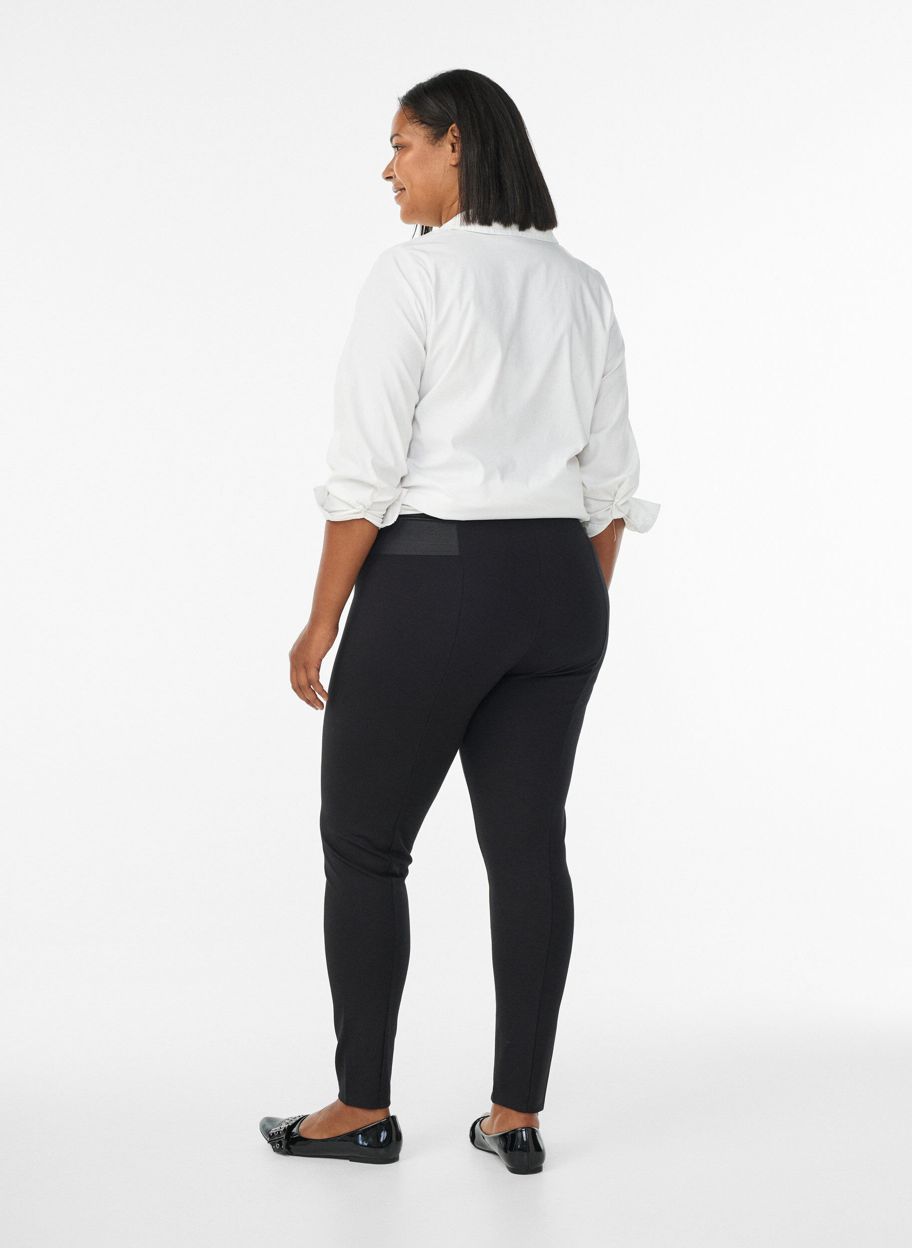 Zizzi Legging avec large &eacute;lastique &agrave; la taille, Noir, Model image number 1