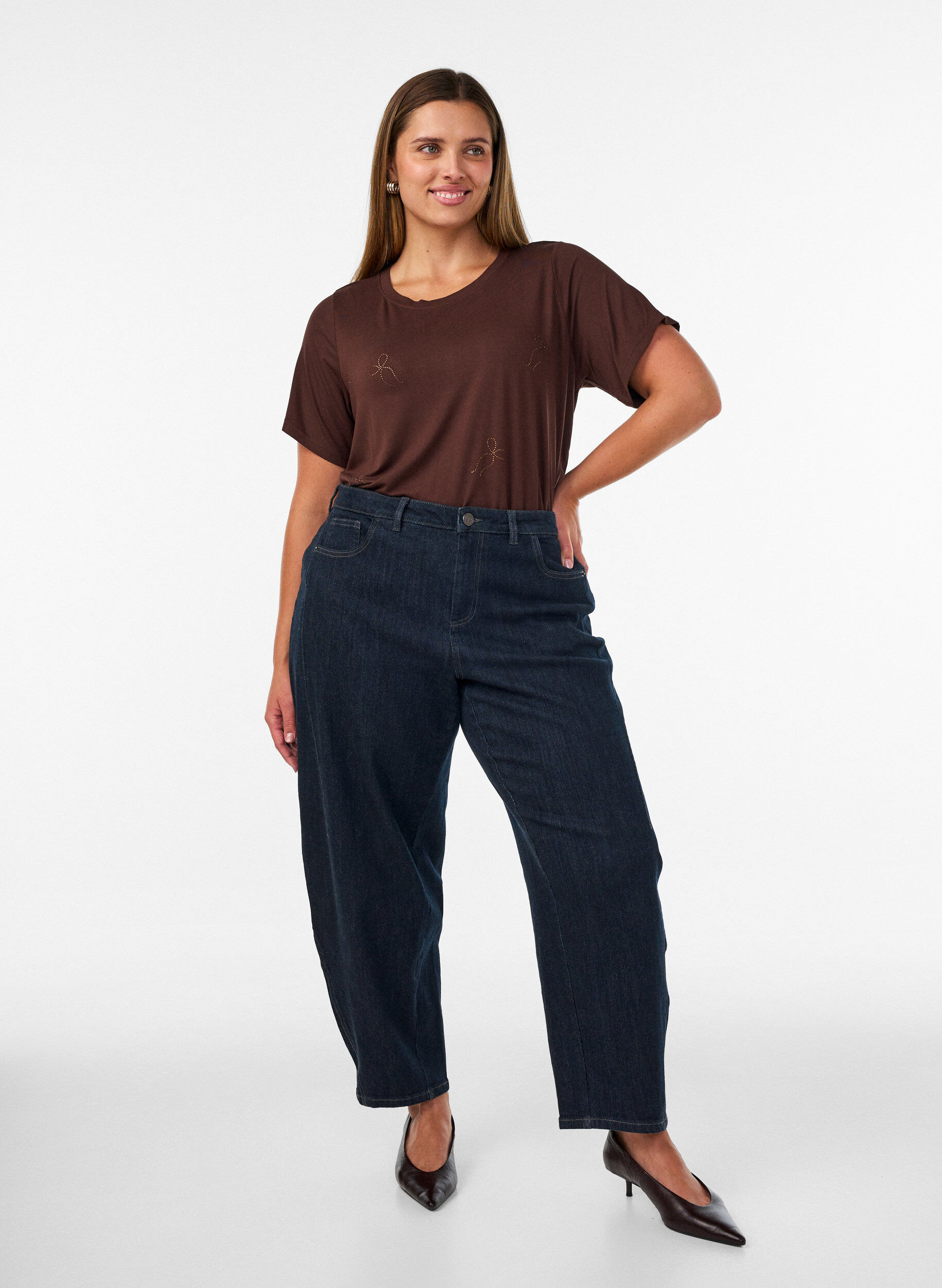 ZizziT-shirt en viscose avec strass, Marron, Model image number 1