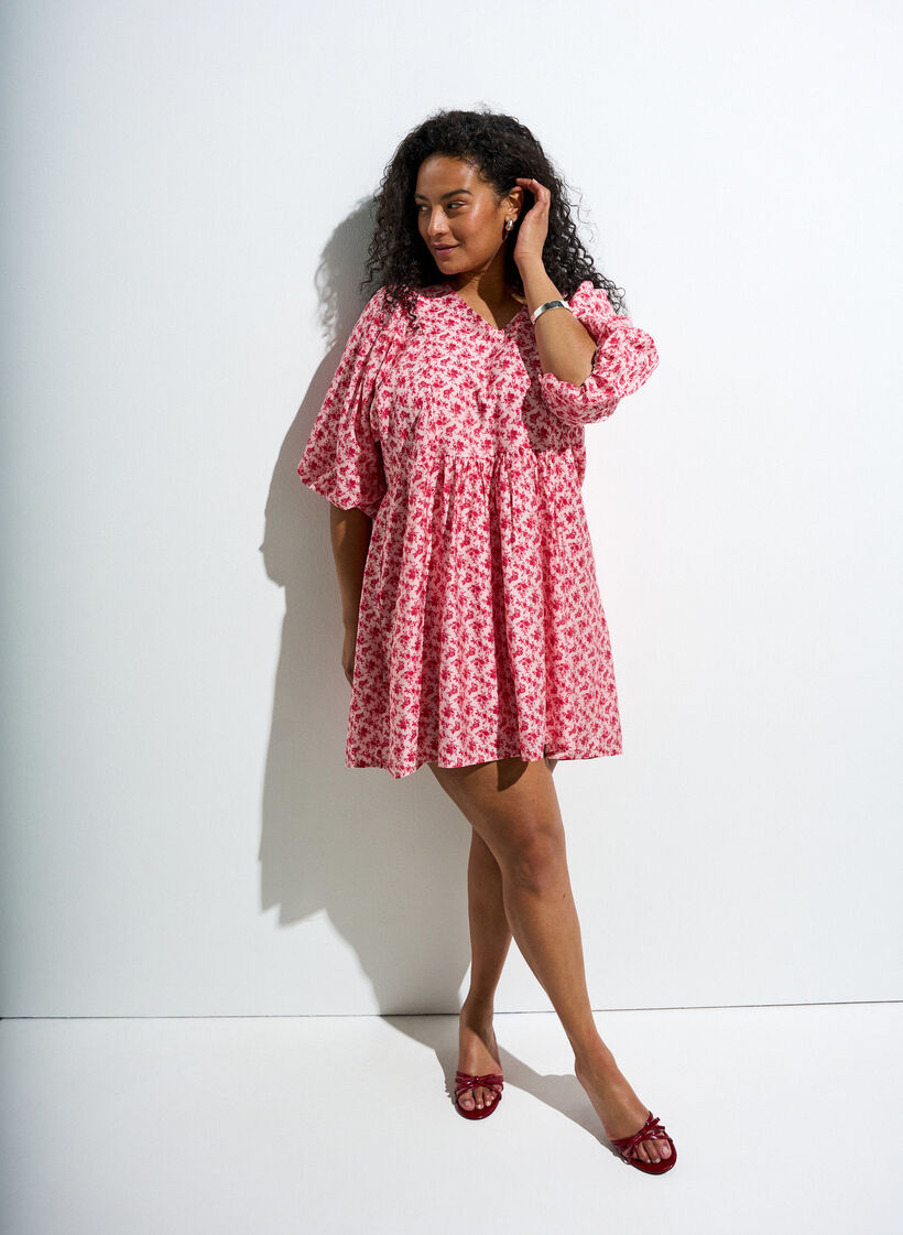 Robe courte en viscose avec une taille empire et des manches ballon, Rouge, Image image number 0