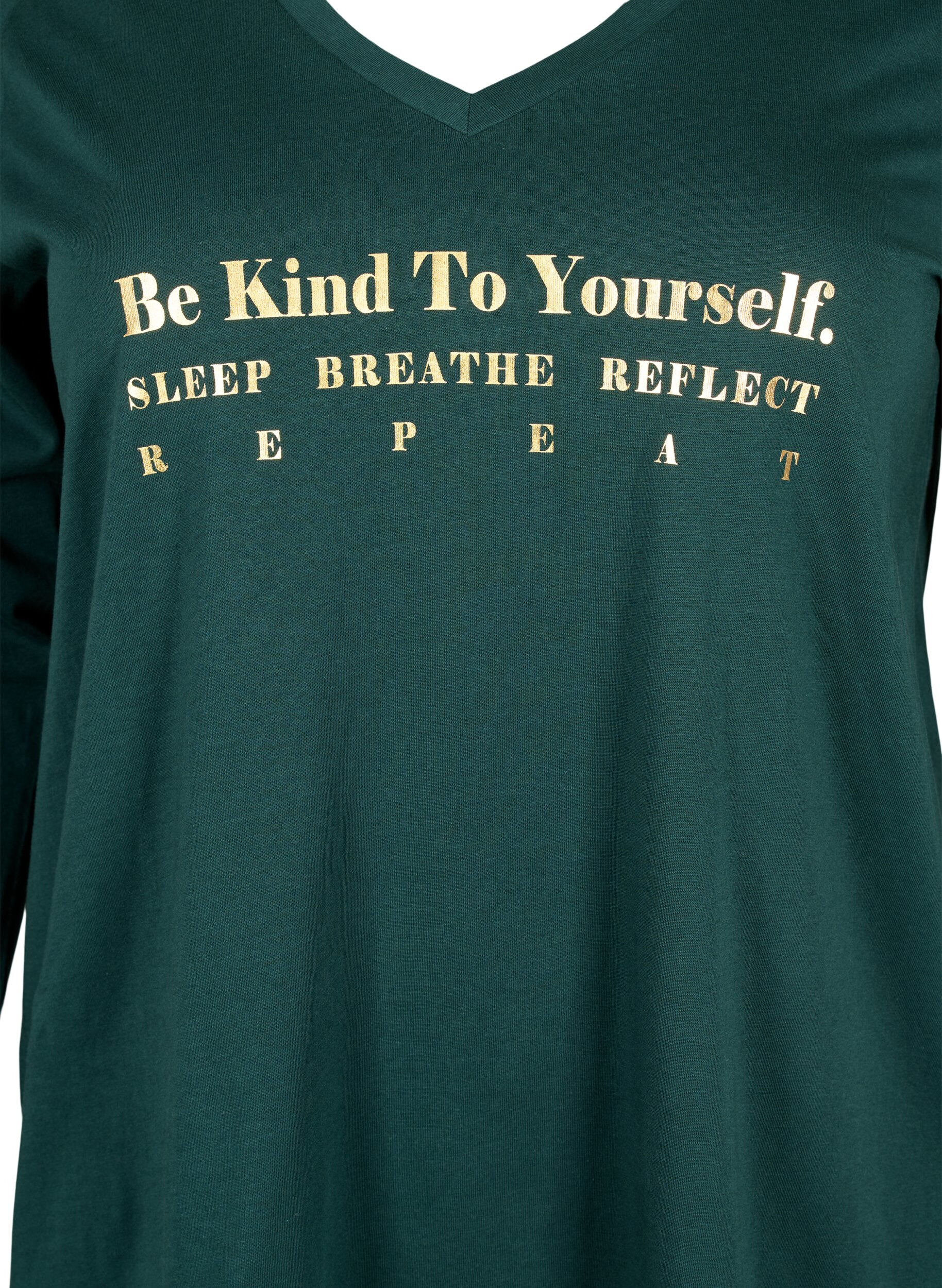 Zizzi Chemise de nuit en coton avec impression de texte, Scarab, Packshot image number 2