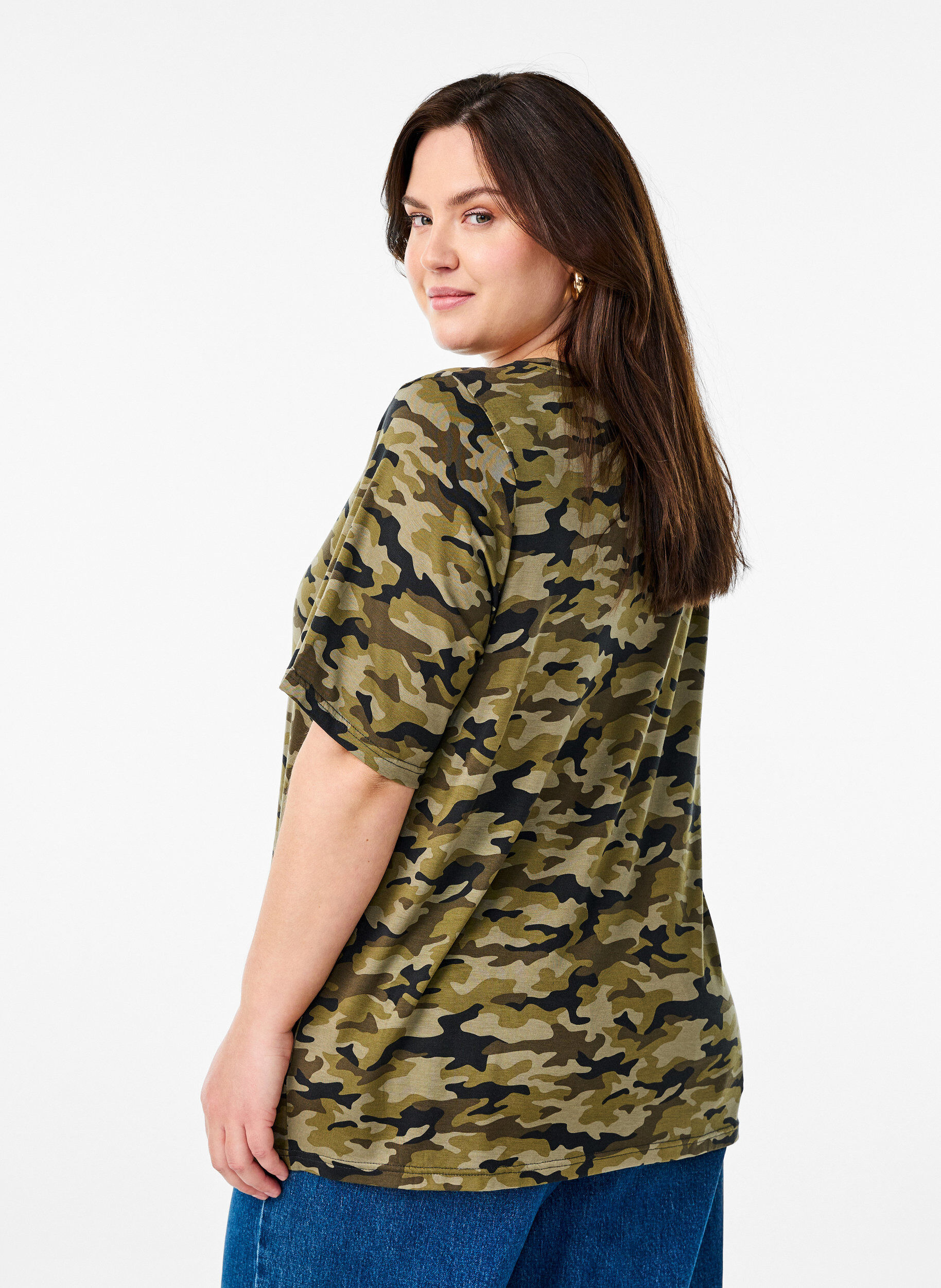 ZizziT-shirt avec TENCEL&trade; Lyocell et impression camouflage, Vert, Model image number 2