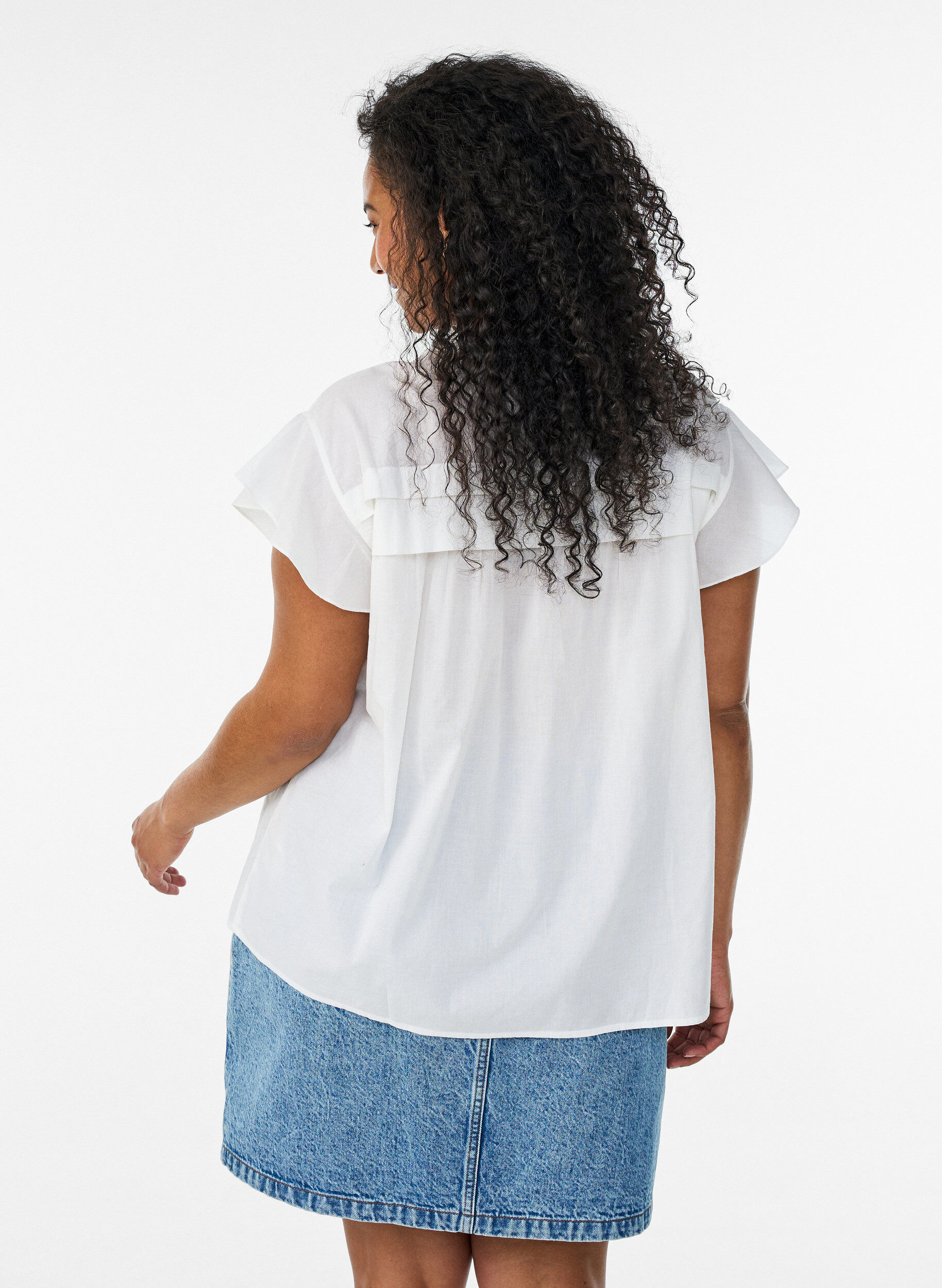 ZizziChemisier sans manches &agrave; coupe &eacute;vas&eacute;e en coton, Blanc, Model image number 2