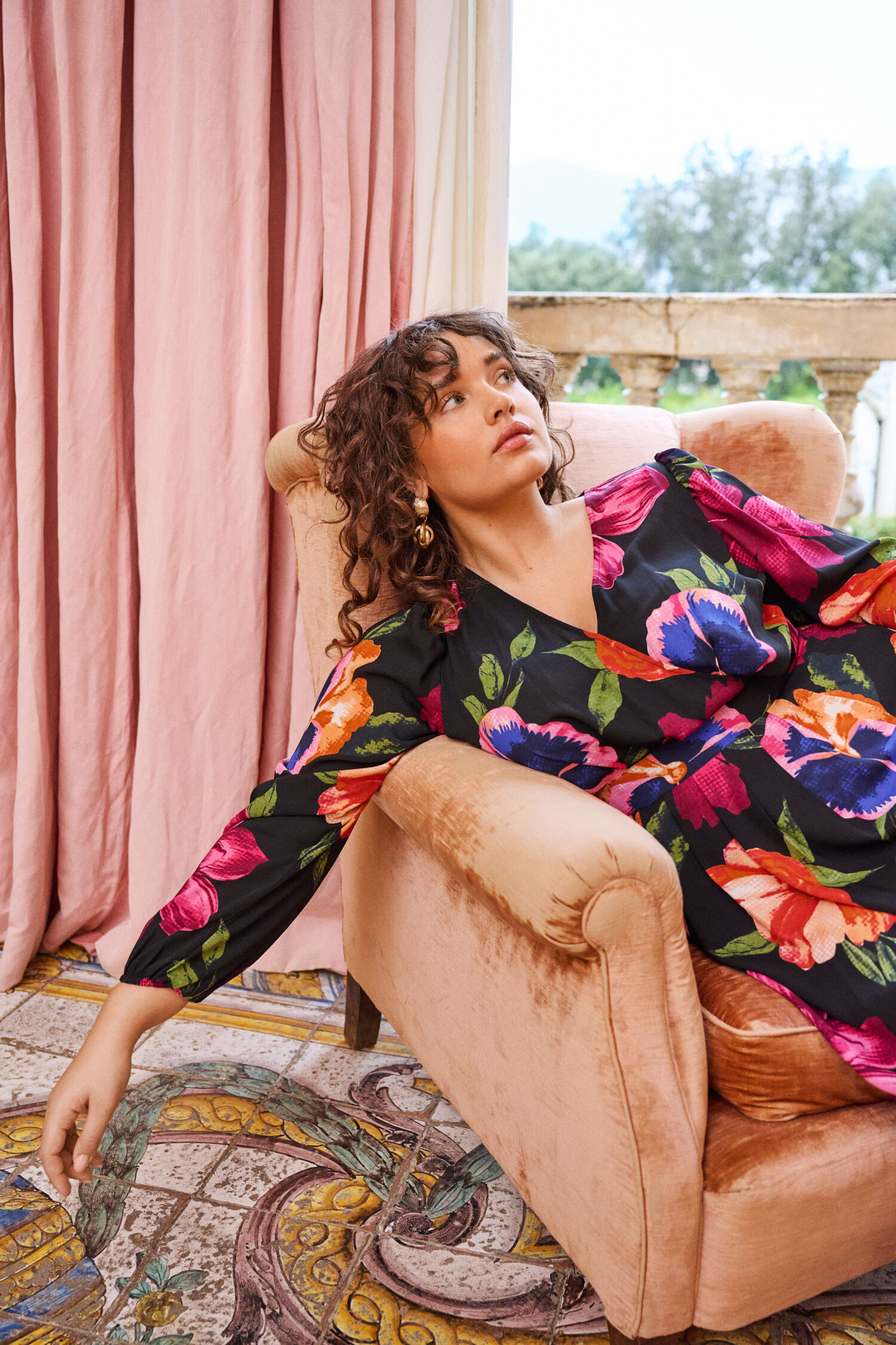 Zizzi Robe longue avec encolure cache-c&oelig;ur, , Model