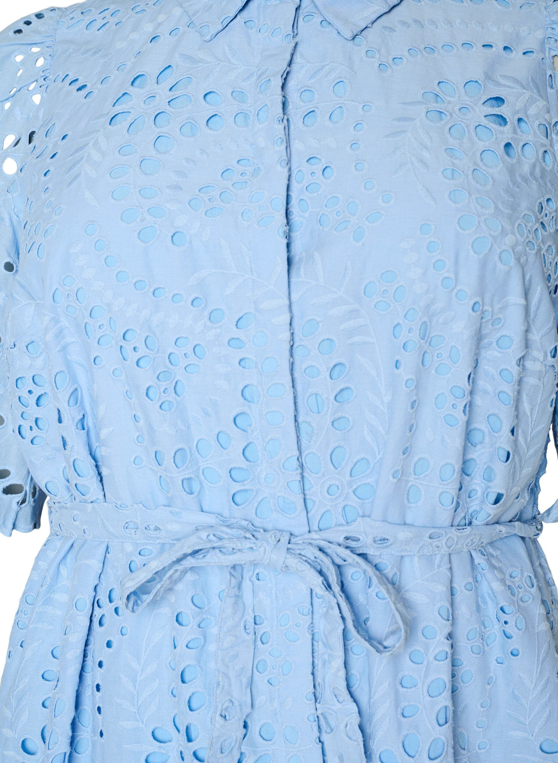 Zizzi Robe chemise en broderie anglaise avec une ceinture &agrave; nouer, Bleu, Packshot image number 2