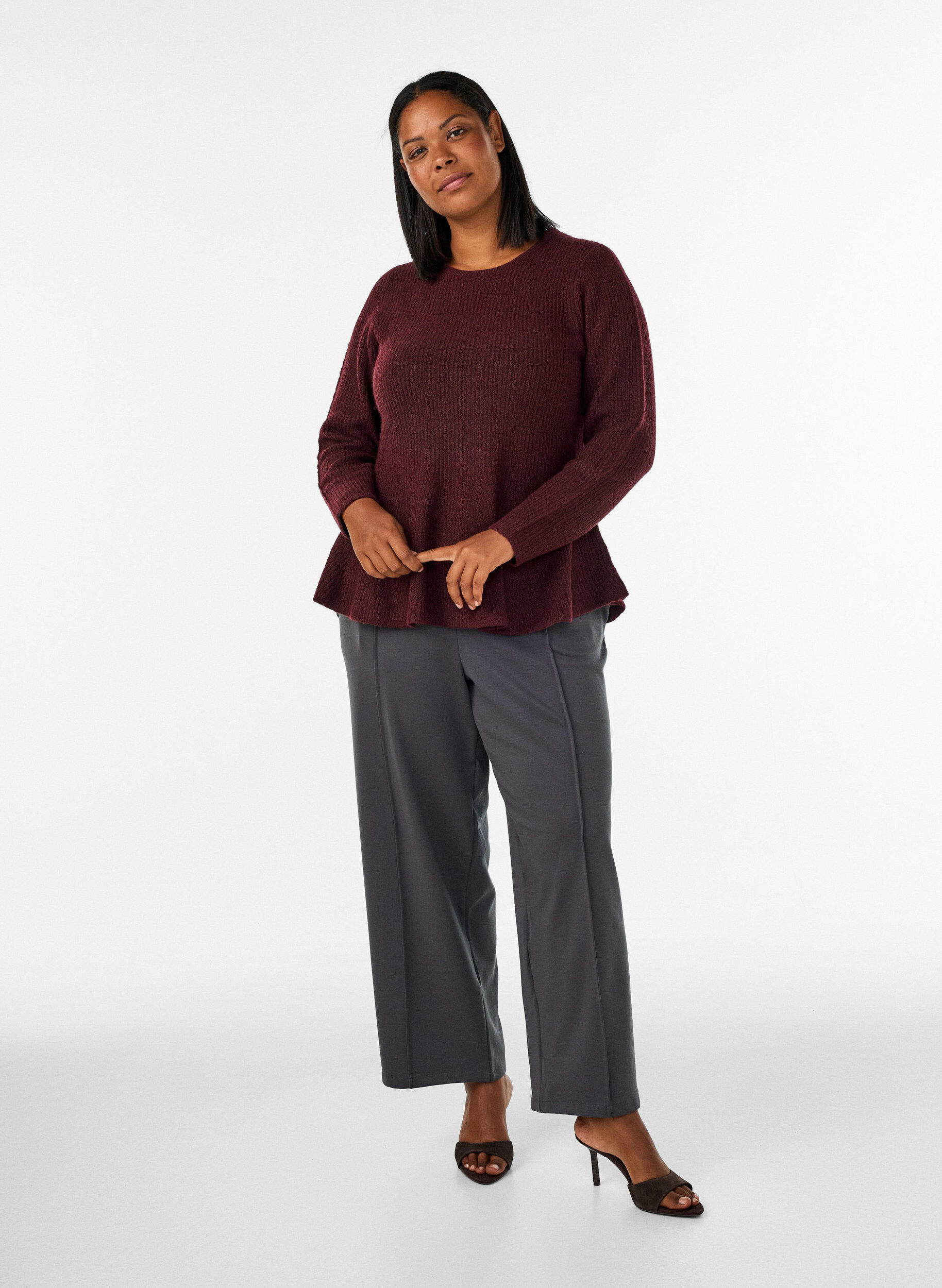 ZizziBlouse en maille &agrave; coupe &eacute;vas&eacute;e, Bordeaux, Model image number 1