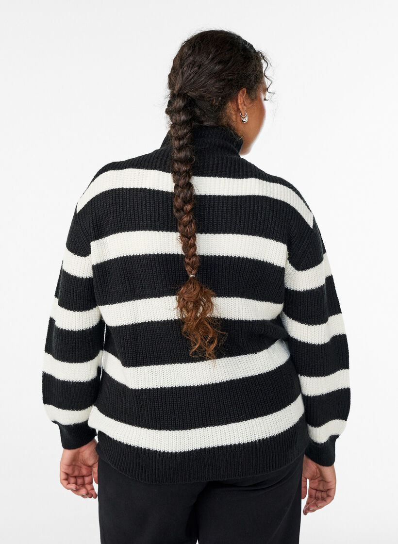 Pull en tricot avec col haut et fermeture &eacute;clair, Noir, Model image number 2