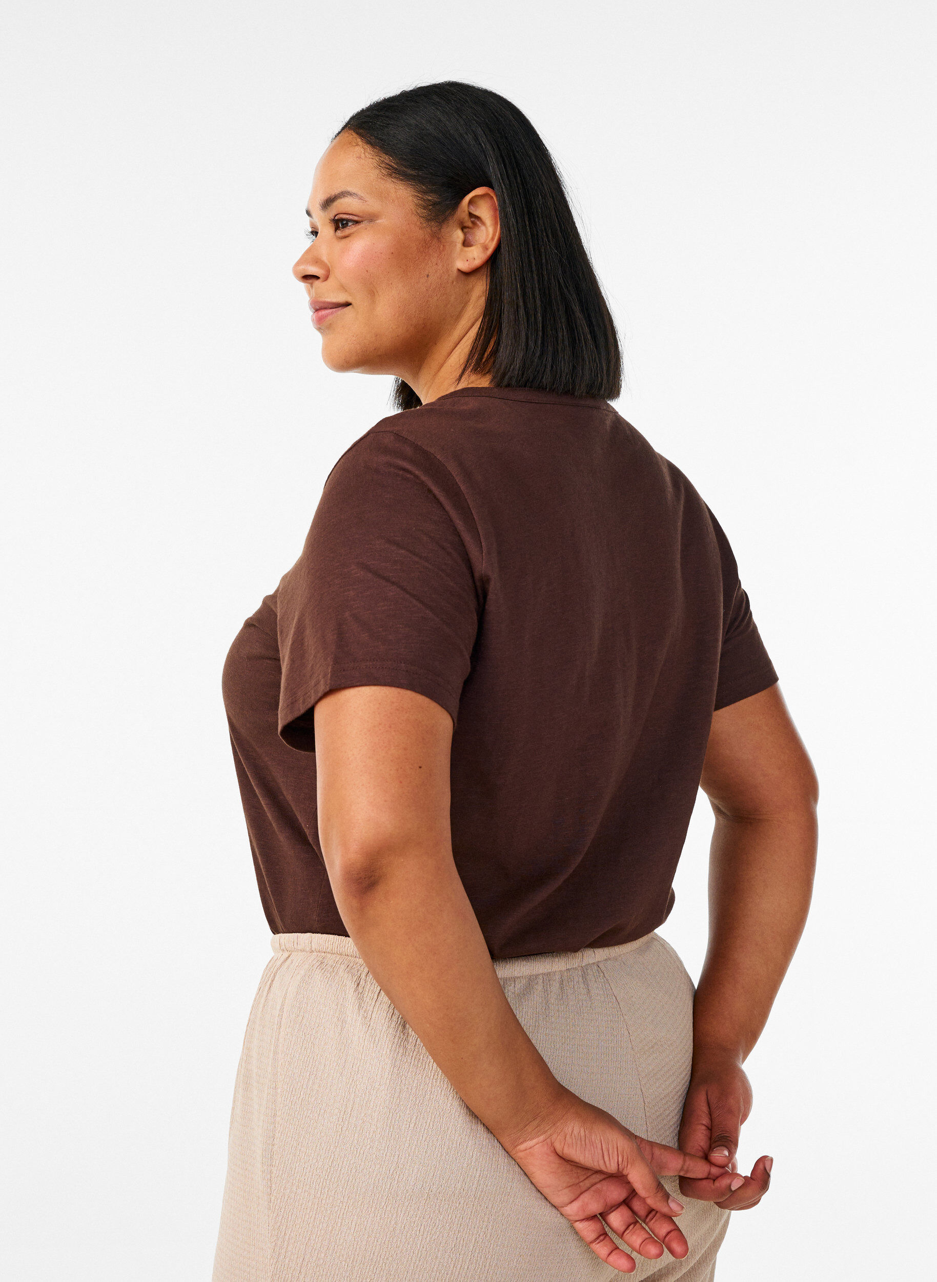 Zizzi T-shirt dot&eacute; de boutons, Marron, Model image number 2