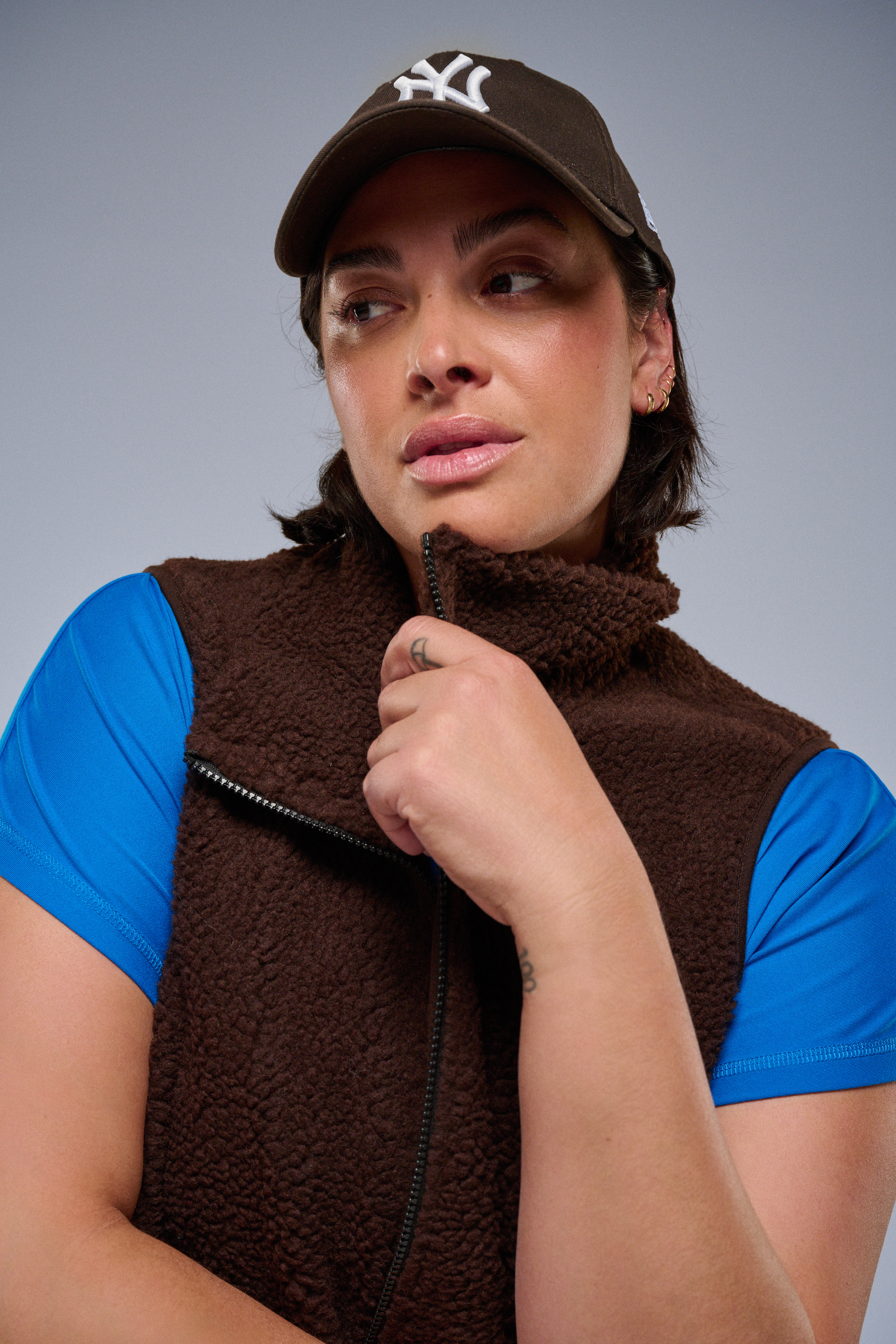 Zizzi Gilet marron avec fermeture &eacute;clair, , Model