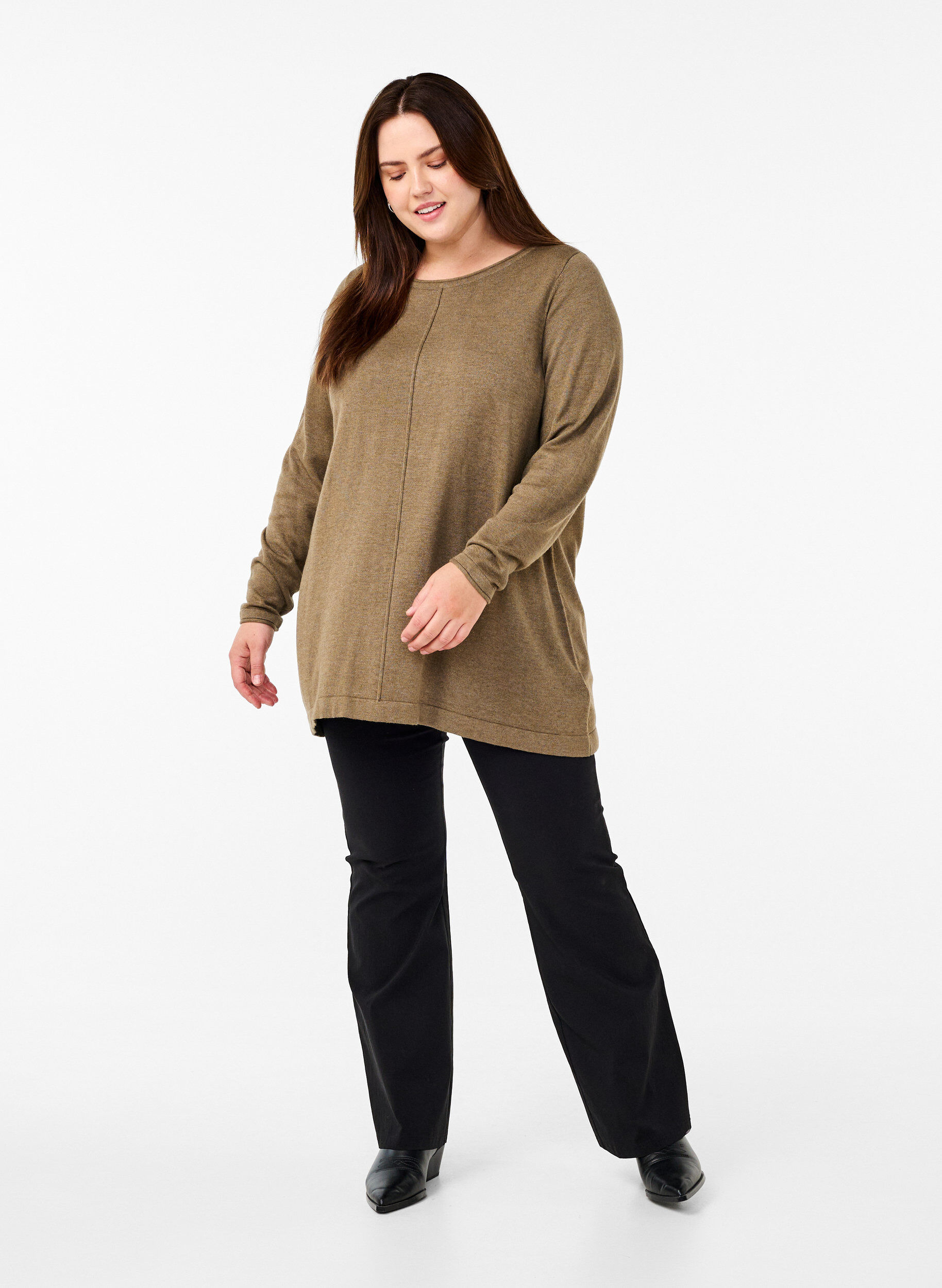 Zizzi Blouse tricot&eacute;e en m&eacute;lange coton-viscose, Vert Kaki, Model image number 1