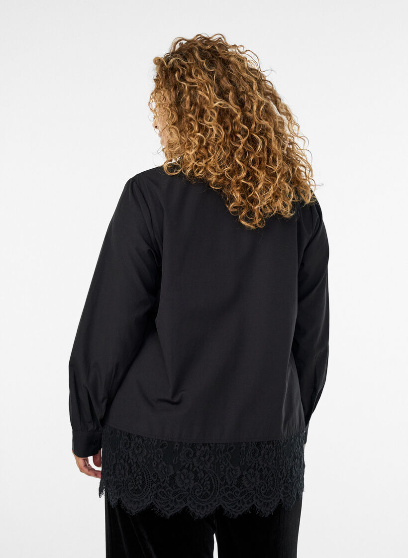 Chemise ample avec une large bordure en dentelle, Noir, Model image number 2