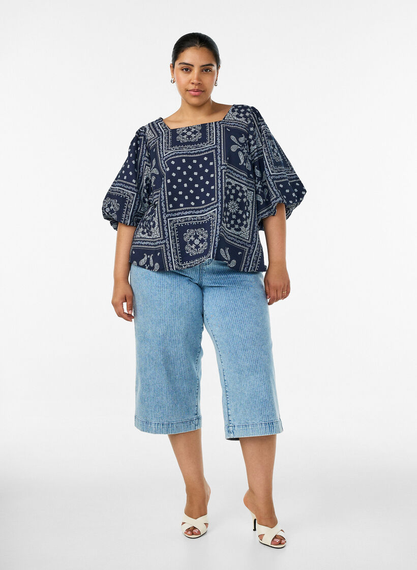 Blouse en viscose &agrave; imprim&eacute; cachemire et manches ballon, Bleu, Model image number 1