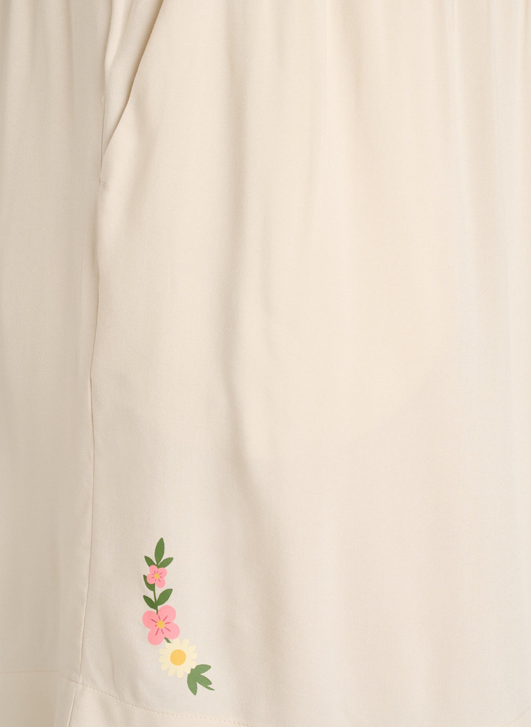 Zizzi Short de pyjama ample taille haute en viscose, Beige, Packshot image number 3