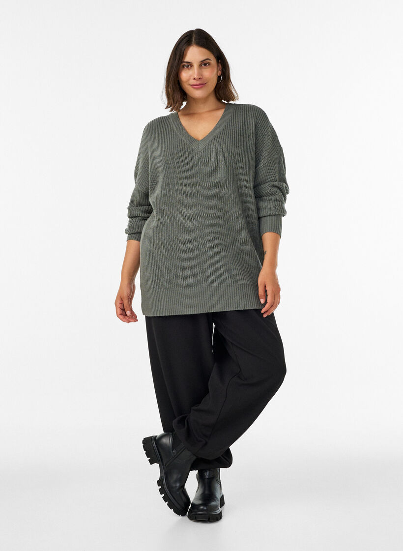 Blouse longue en maille c&ocirc;tel&eacute;e avec col en V, Vert fonc&eacute;, Model image number 1