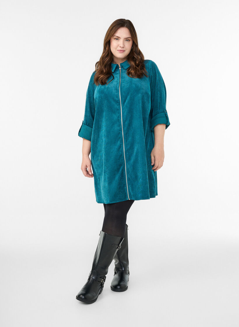 Robe en velours c&ocirc;tel&eacute; avec zip et manches 3/4, Vert fonc&eacute;, Model image number 1