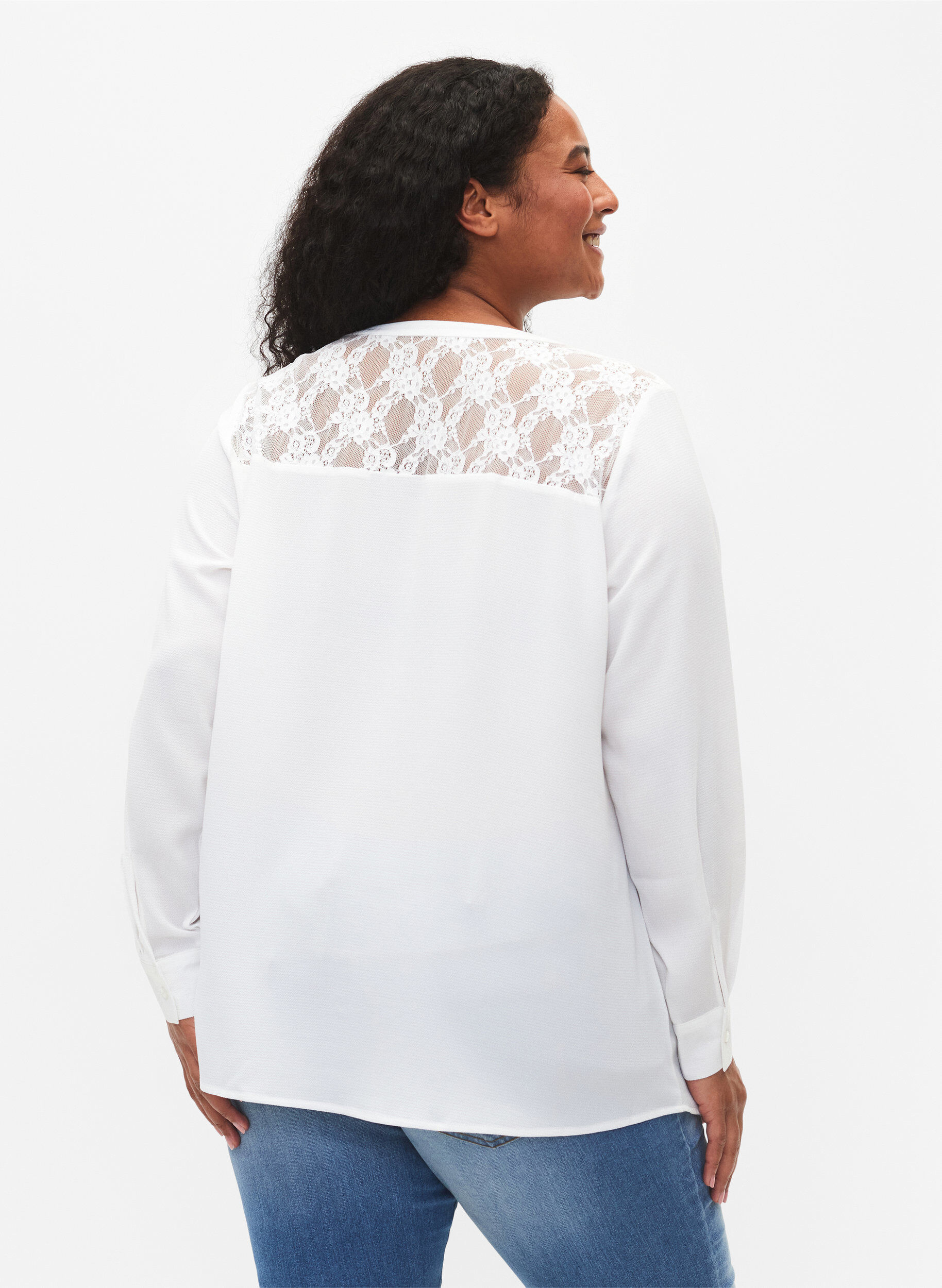 Zizzi Blouse &agrave; manches longues avec d&eacute;tails en dentelle , Bright White, Model image number 1