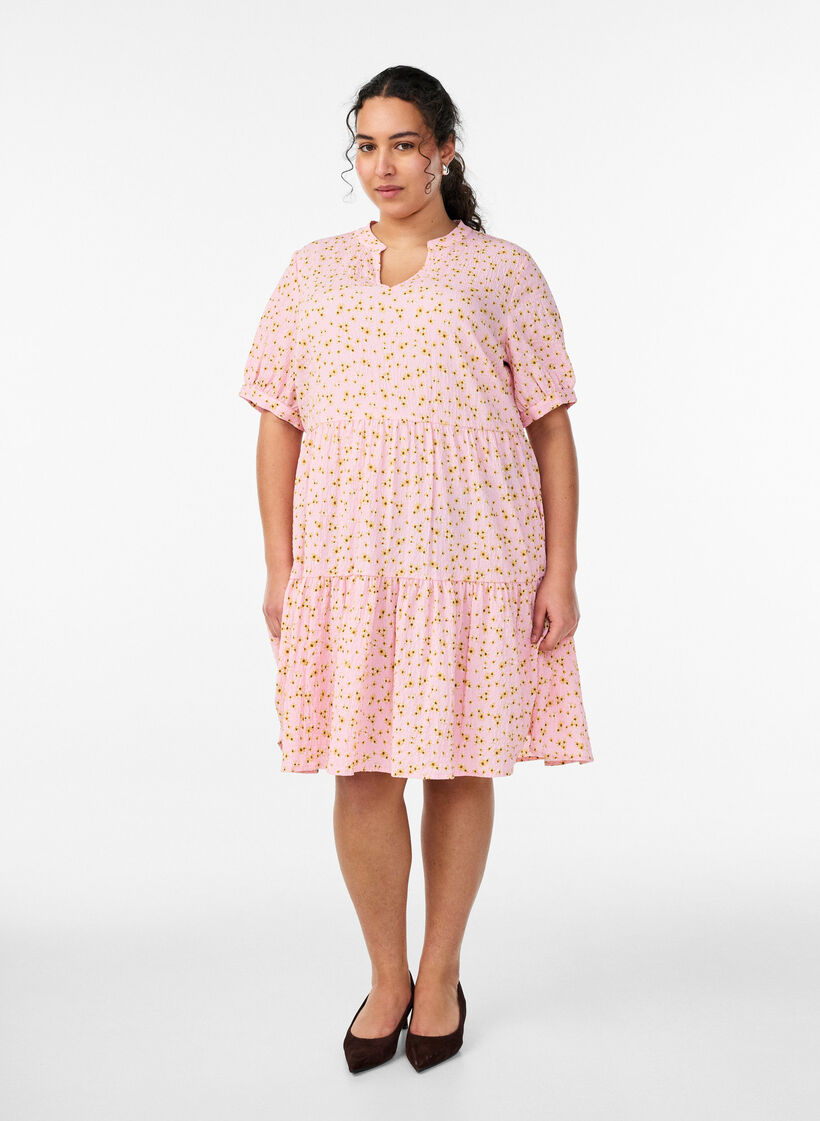 Robe courte &agrave; coupe &eacute;vas&eacute;e, Rose, Model image number 1