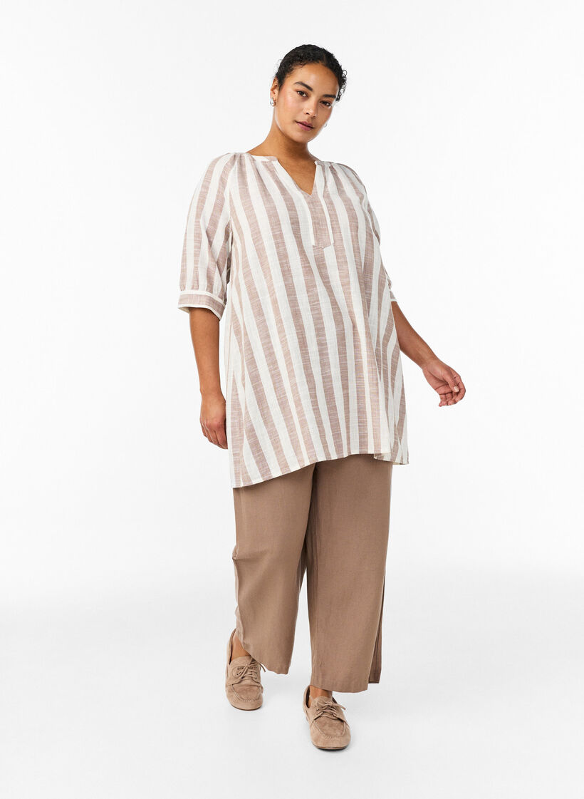 Tunique en coton avec un col en V, Beige, Model image number 1
