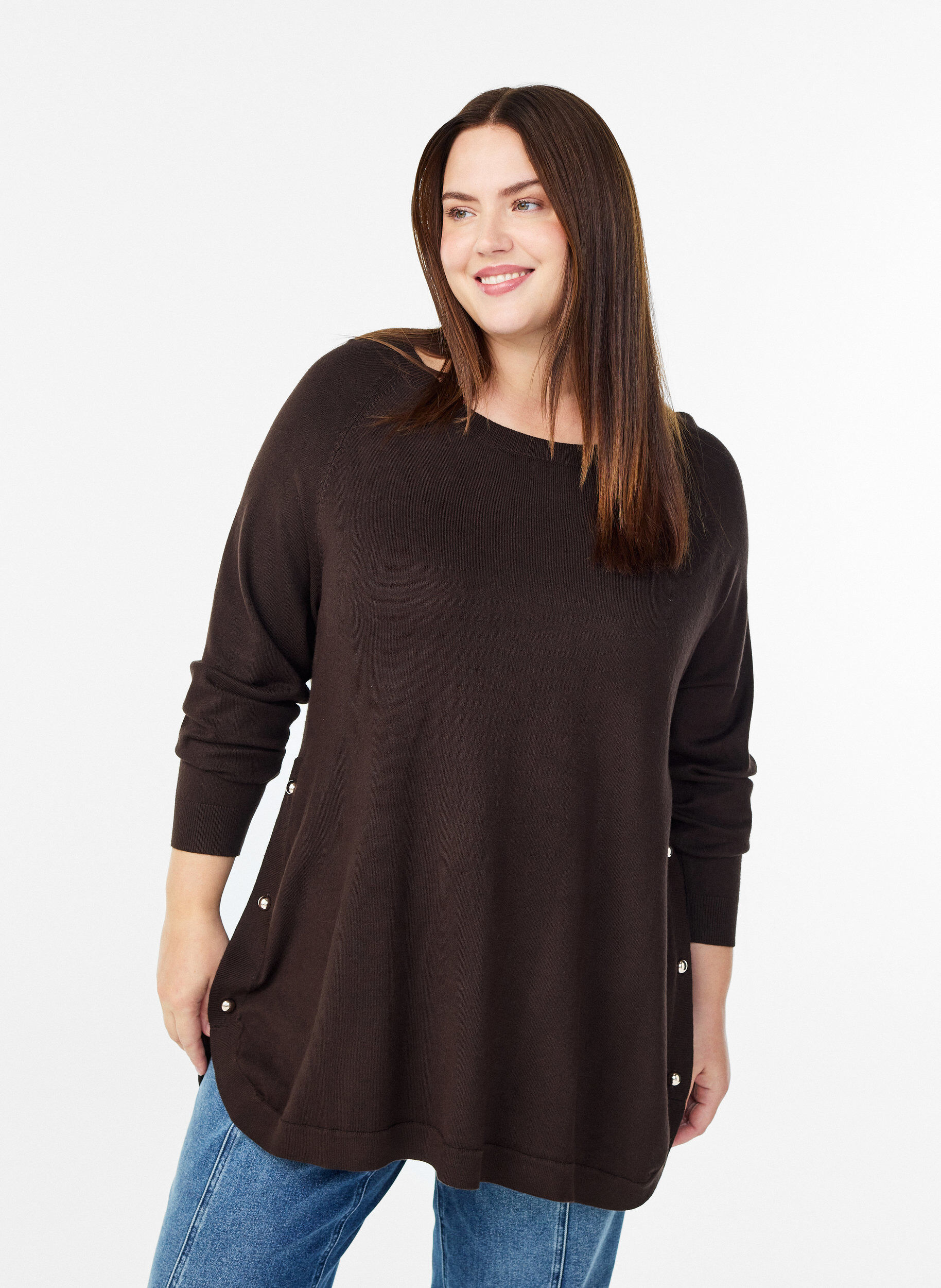ZizziBlouse en maille avec boutons sur le c&ocirc;t&eacute;, Marron, Model image number 0