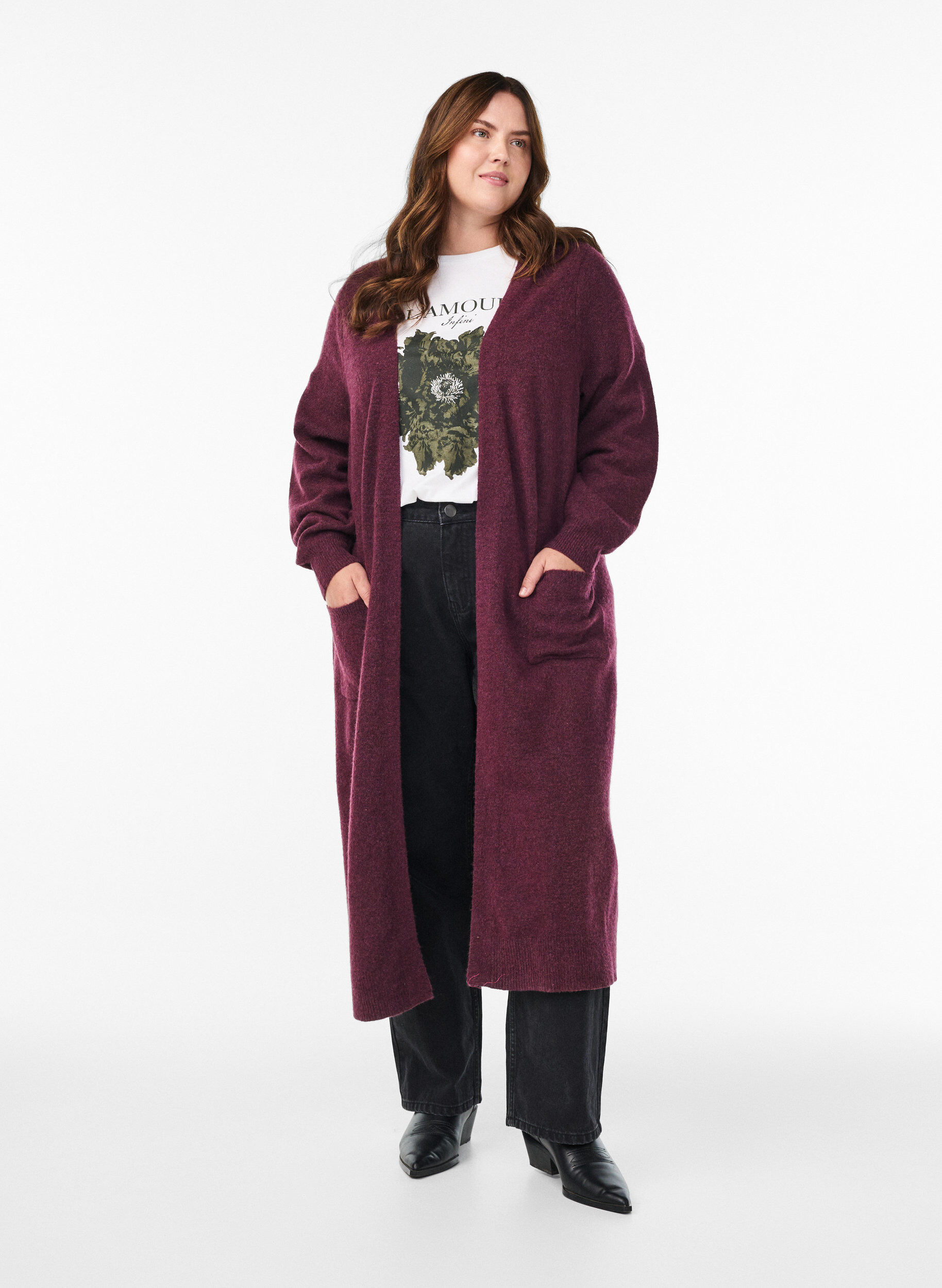 Cardigan long en maille avec poches, Bordeaux, Model