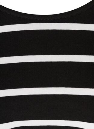 Robe, Black w. white stripes , Packshot image number 2