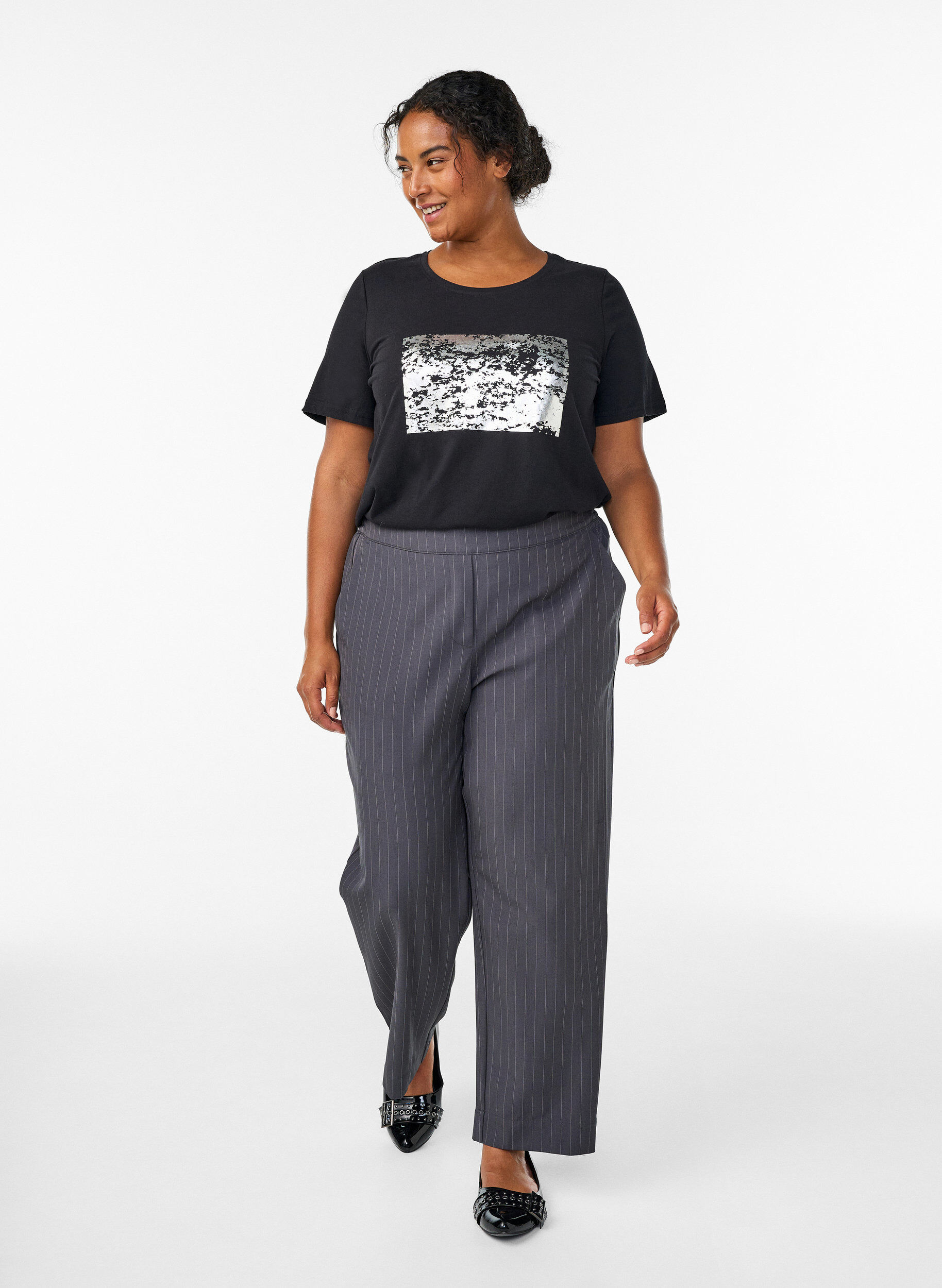 Zizzi FLASH - T-shirt imprim&eacute;, Noir, Model image number 1